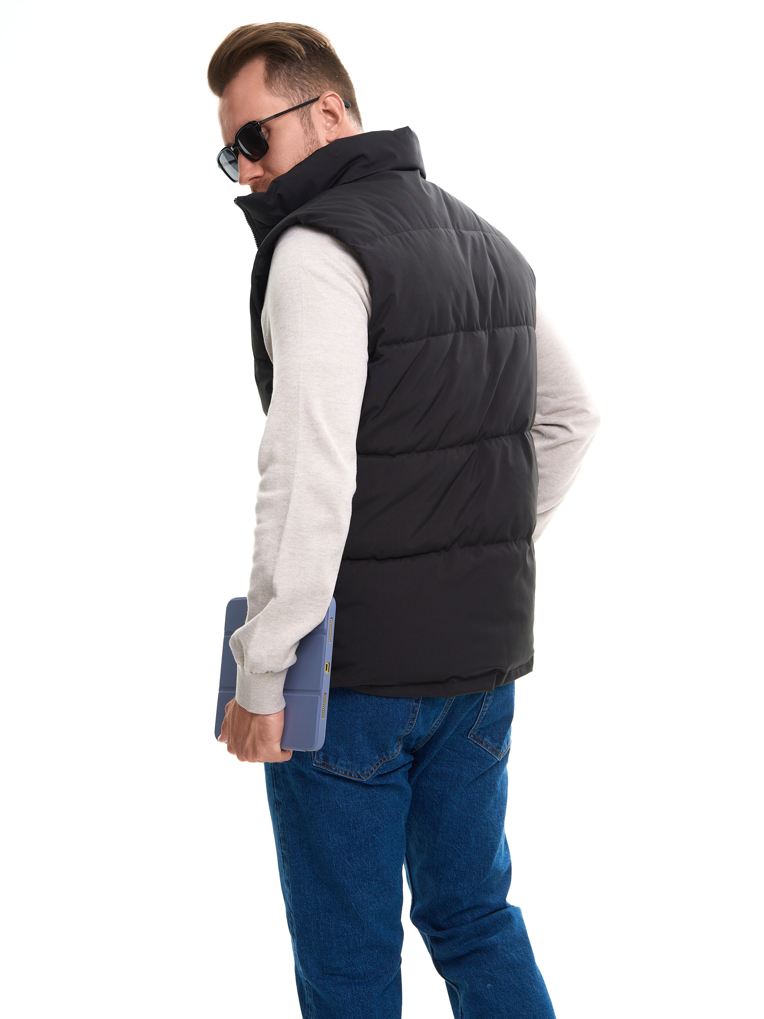 Съемка для WB «Мужские желетки». Портретный и Контент фотограф Григорий Семенов (Grifon) в Ижевске