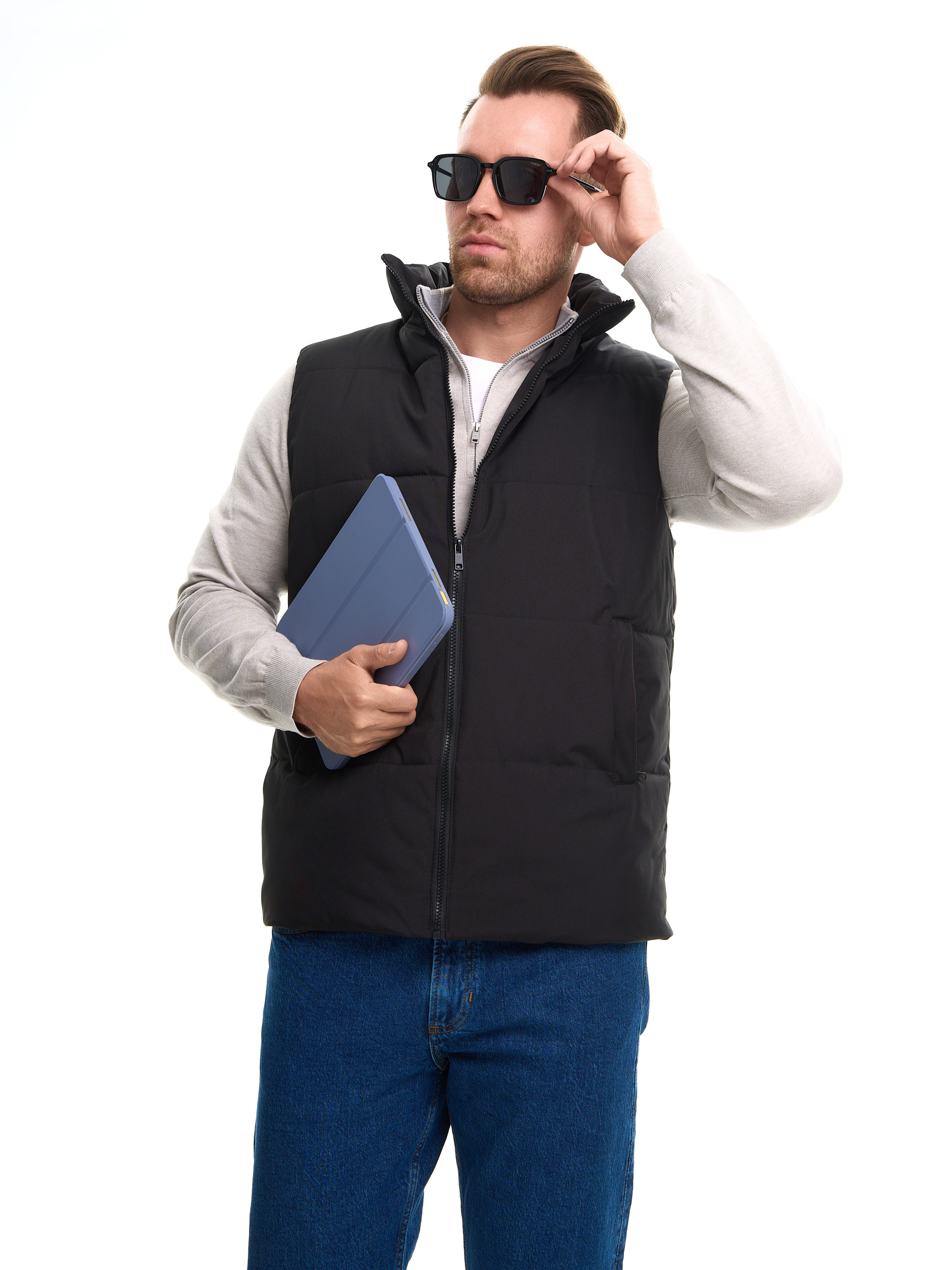 Съемка для WB «Мужские желетки». Портретный и Контент фотограф Григорий Семенов (Grifon) в Ижевске