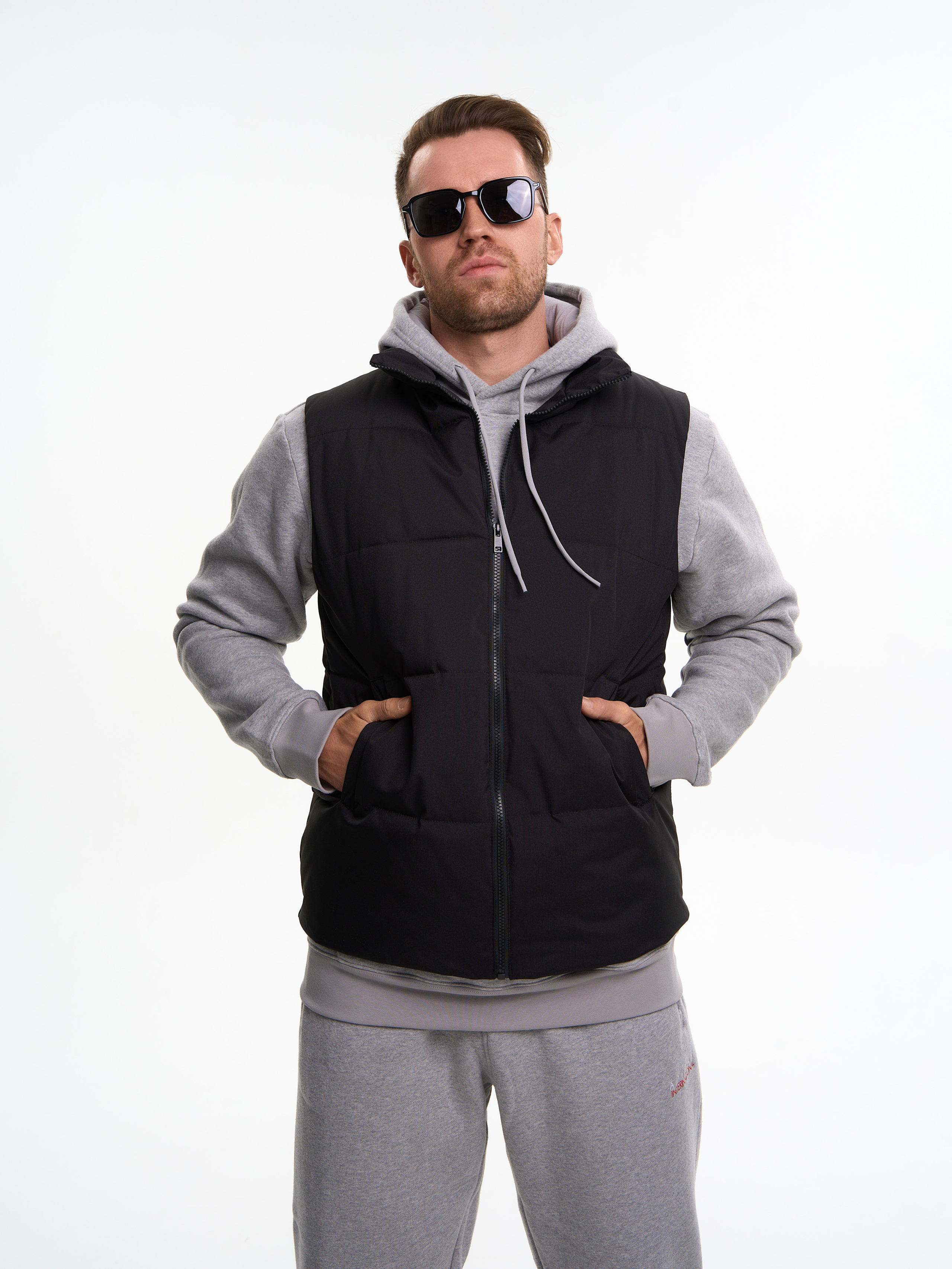 Съемка для WB «Мужские желетки». Портретный и Контент фотограф Григорий Семенов (Grifon) в Ижевске