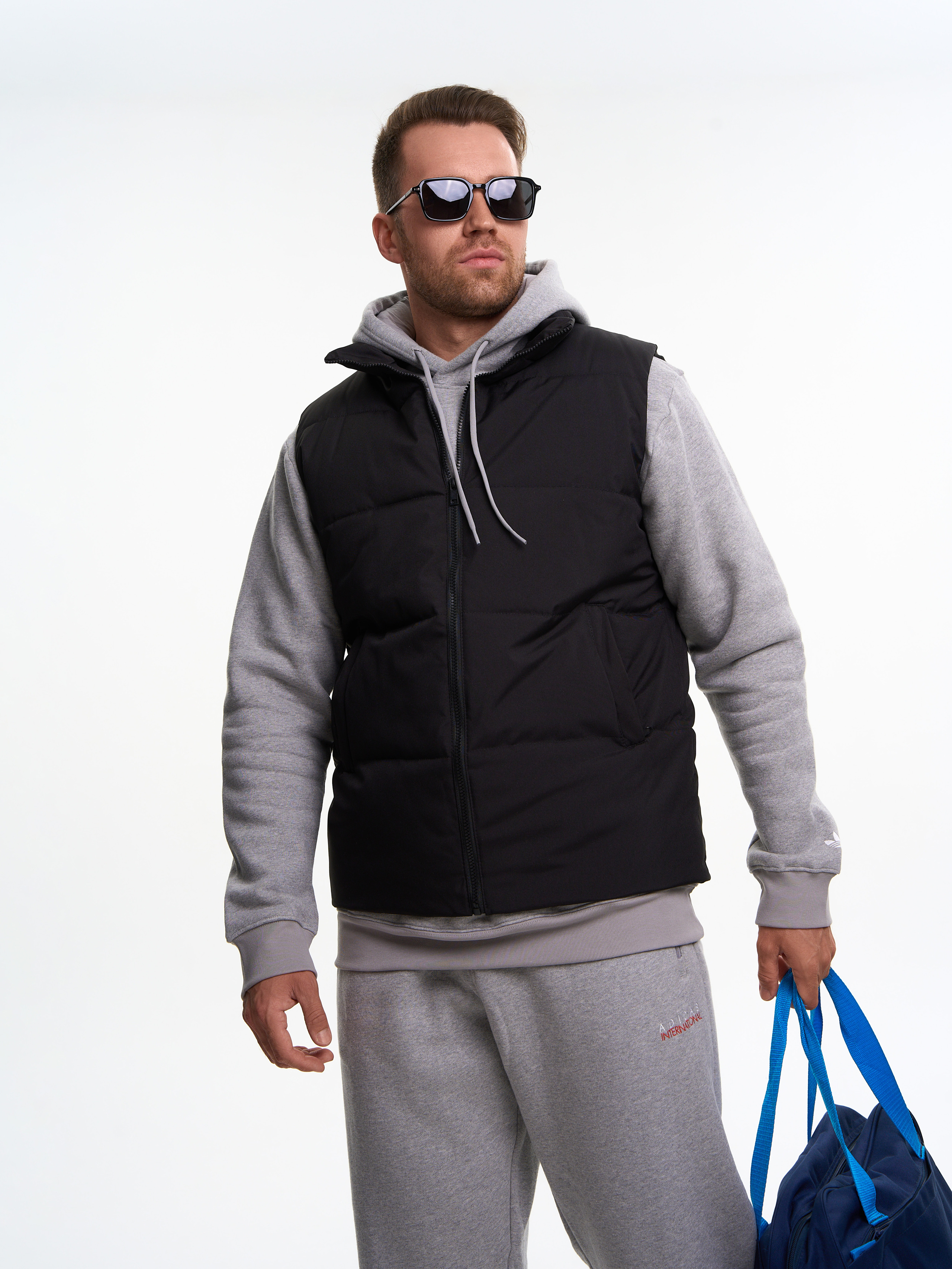 Съемка для WB «Мужские желетки». Портретный и Контент фотограф Григорий Семенов (Grifon) в Ижевске