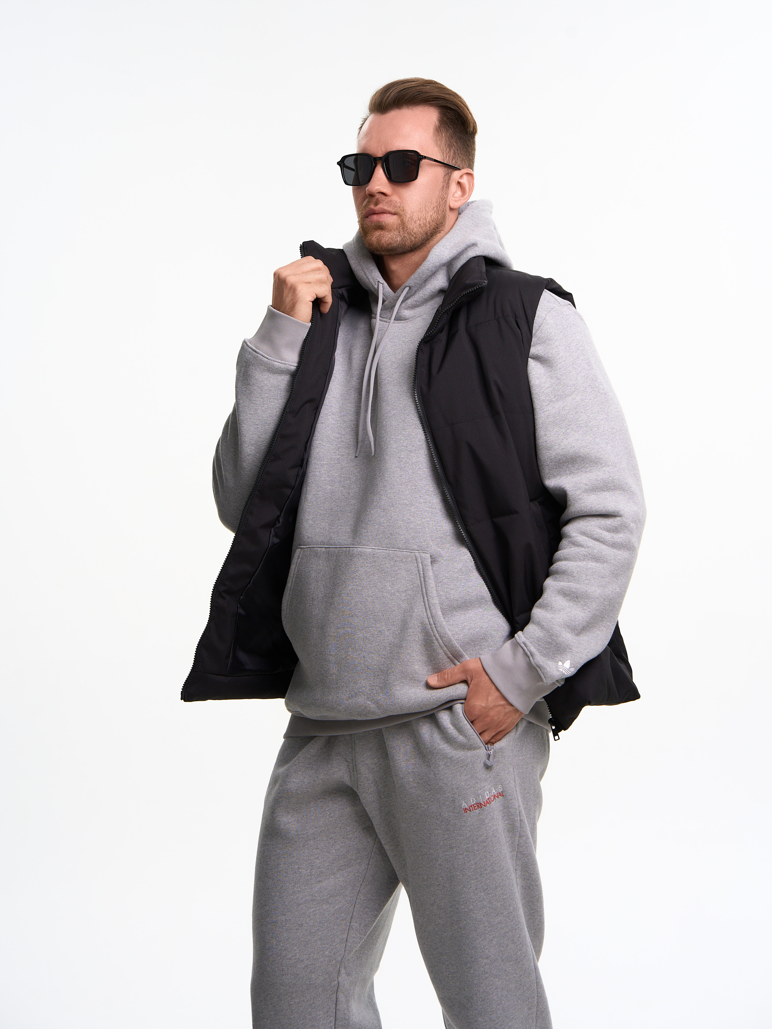 Съемка для WB «Мужские желетки». Портретный и Контент фотограф Григорий Семенов (Grifon) в Ижевске