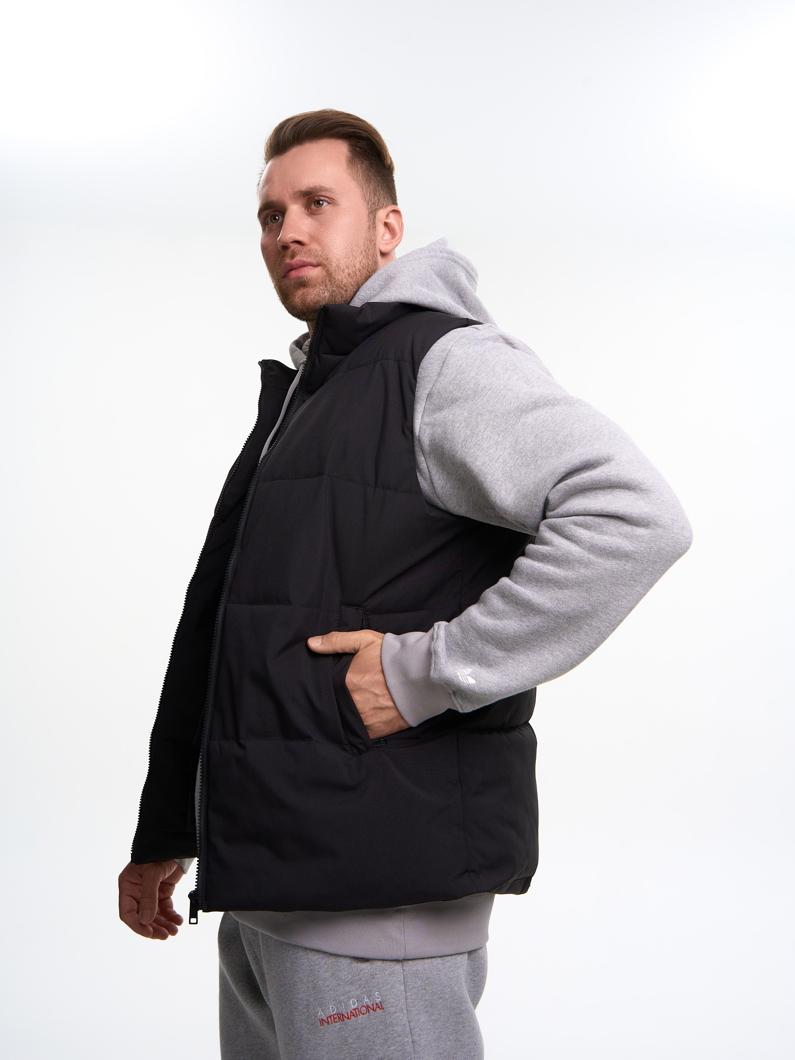 Съемка для WB «Мужские желетки». Портретный и Контент фотограф Григорий Семенов (Grifon) в Ижевске