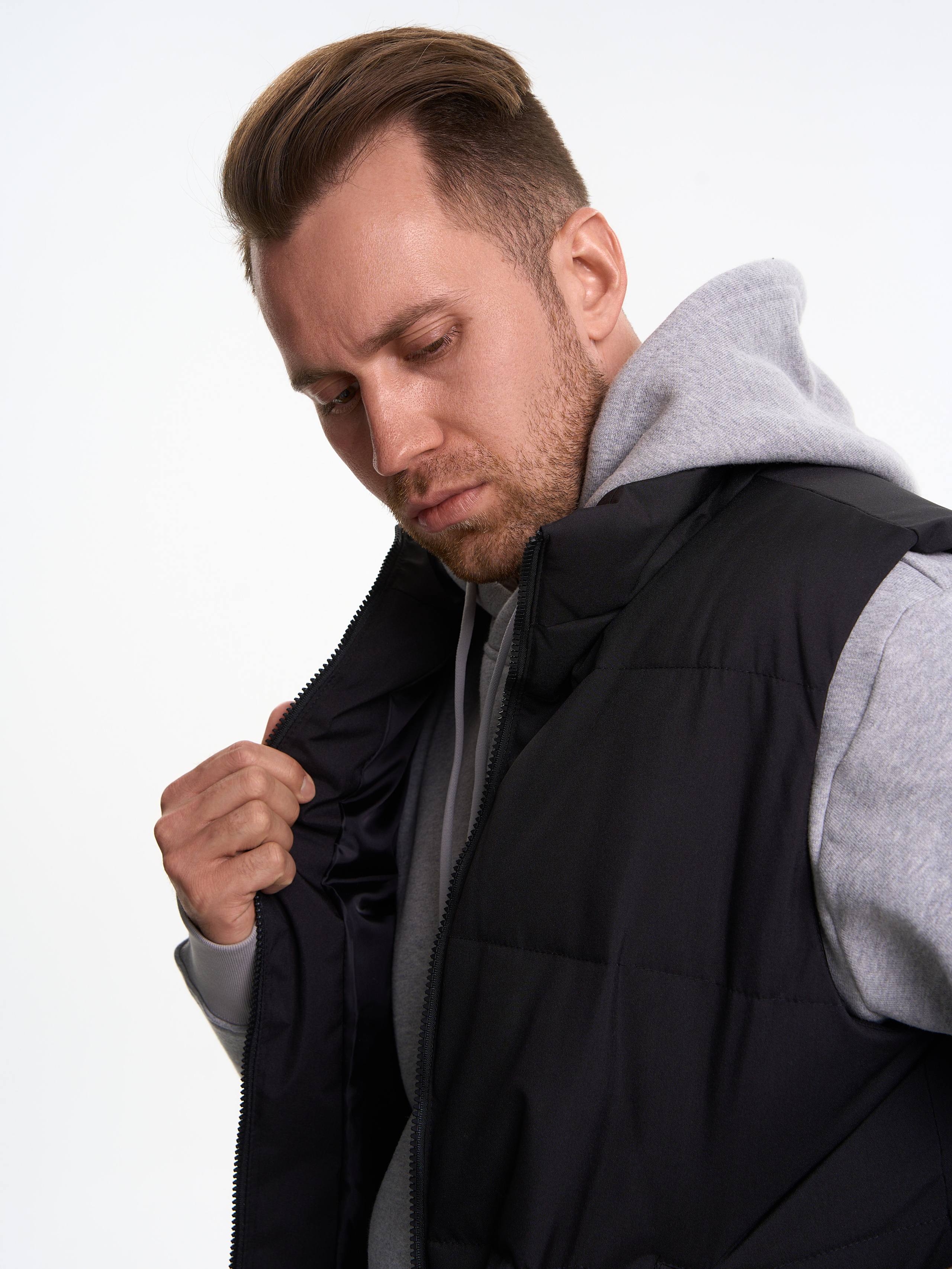 Съемка для WB «Мужские желетки». Портретный и Контент фотограф Григорий Семенов (Grifon) в Ижевске