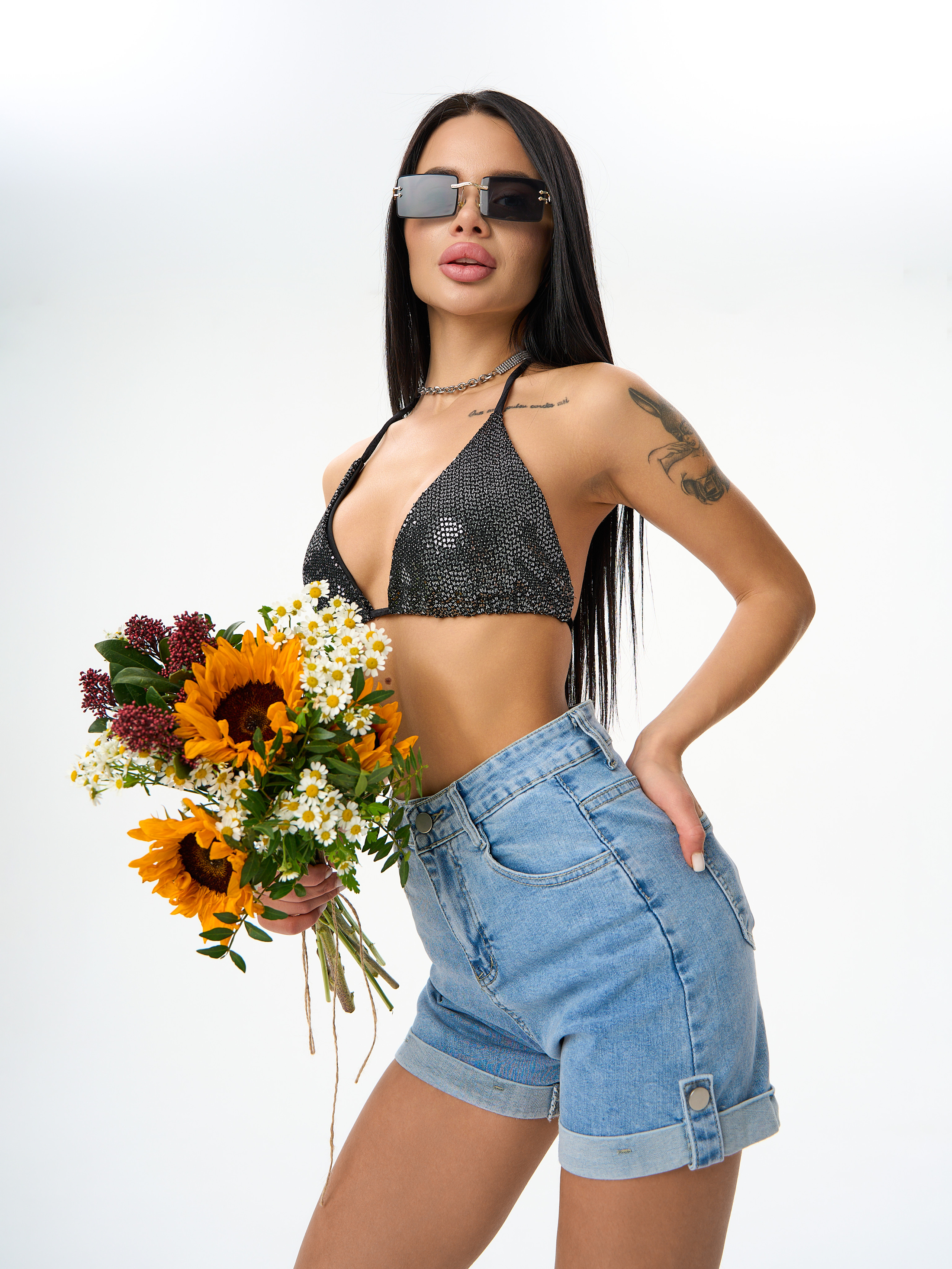 Съемка для WB «Шорты женские, джинсовые». Портретный и Контент фотограф Григорий Семенов (Grifon) в Ижевске