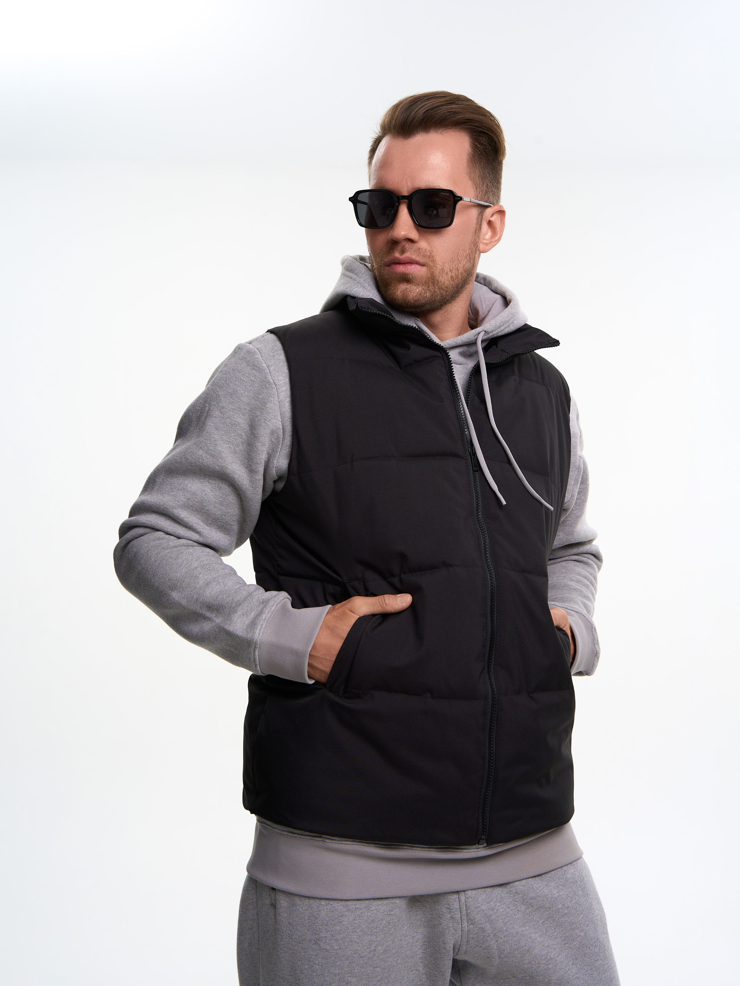 Съемка для WB «Мужские желетки». Портретный и Контент фотограф Григорий Семенов (Grifon) в Ижевске