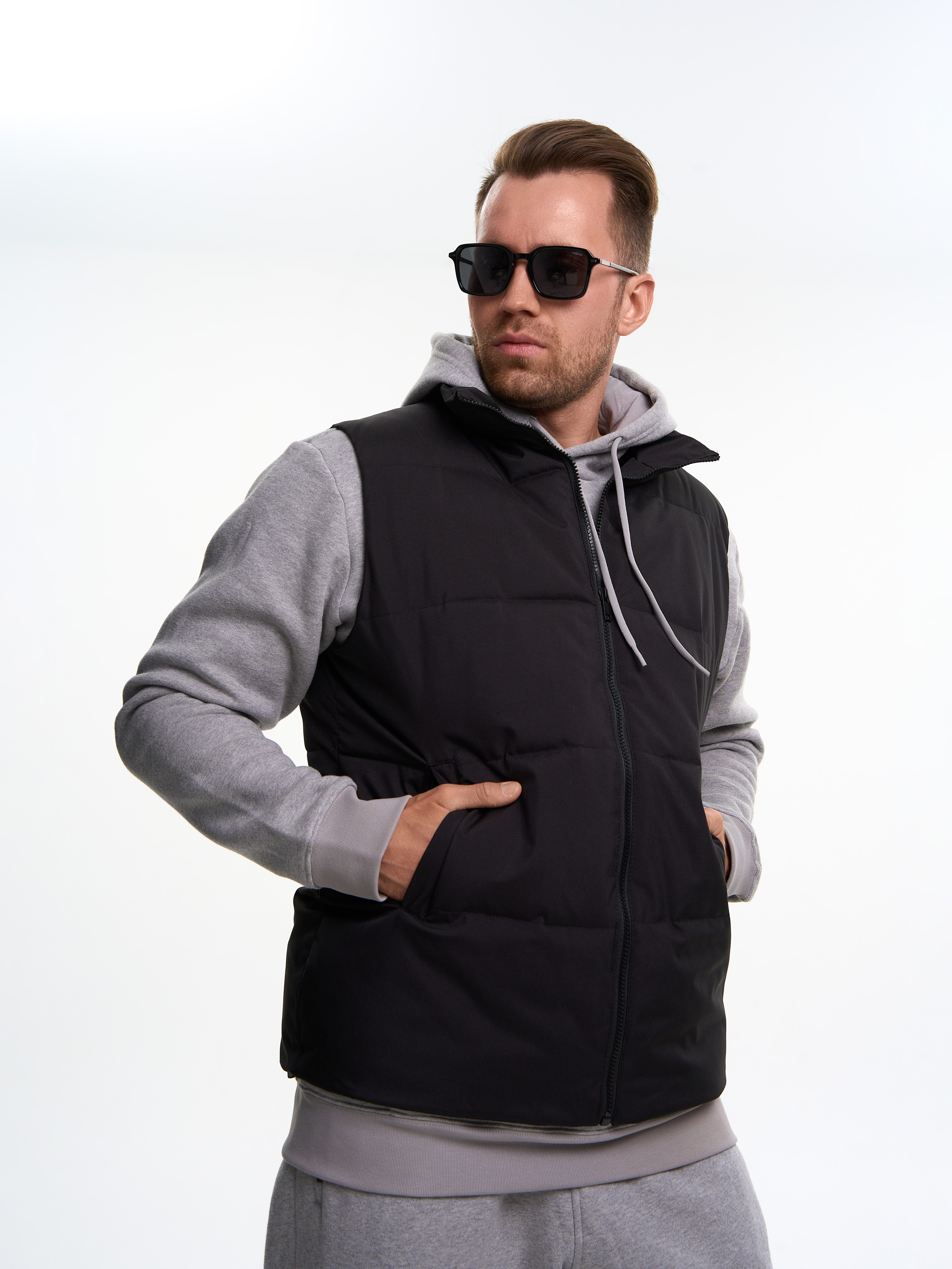 Съемка для WB «Мужские желетки». Портретный и Контент фотограф Григорий Семенов (Grifon) в Ижевске