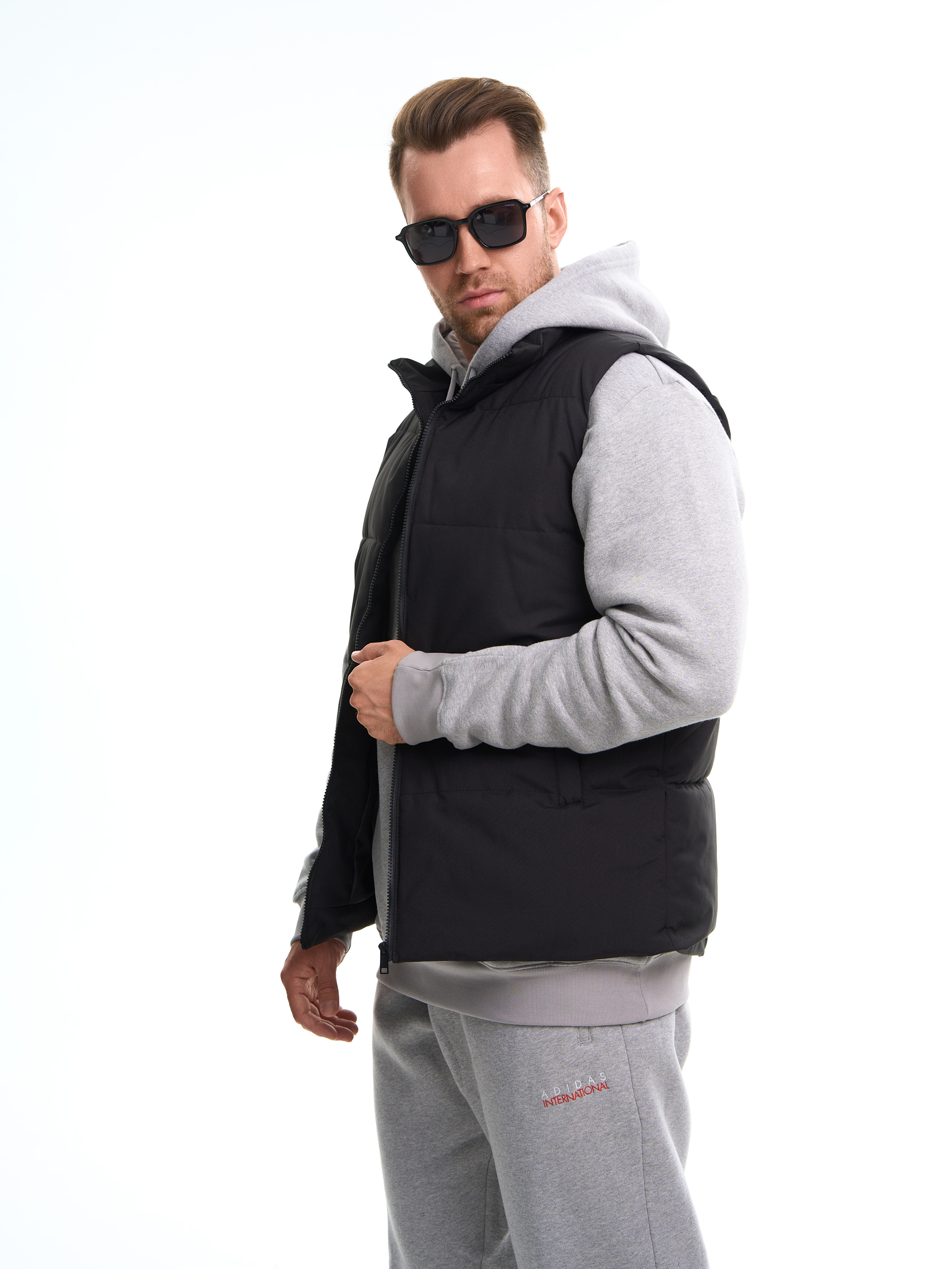 Съемка для WB «Мужские желетки». Портретный и Контент фотограф Григорий Семенов (Grifon) в Ижевске