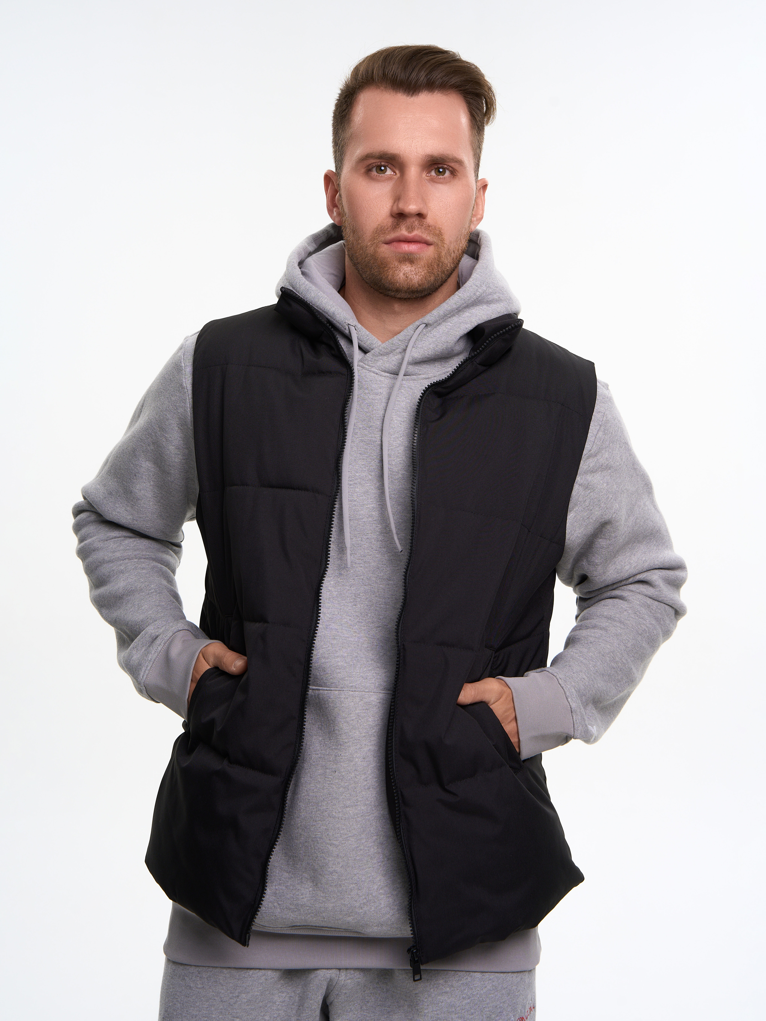 Съемка для WB «Мужские желетки». Портретный и Контент фотограф Григорий Семенов (Grifon) в Ижевске