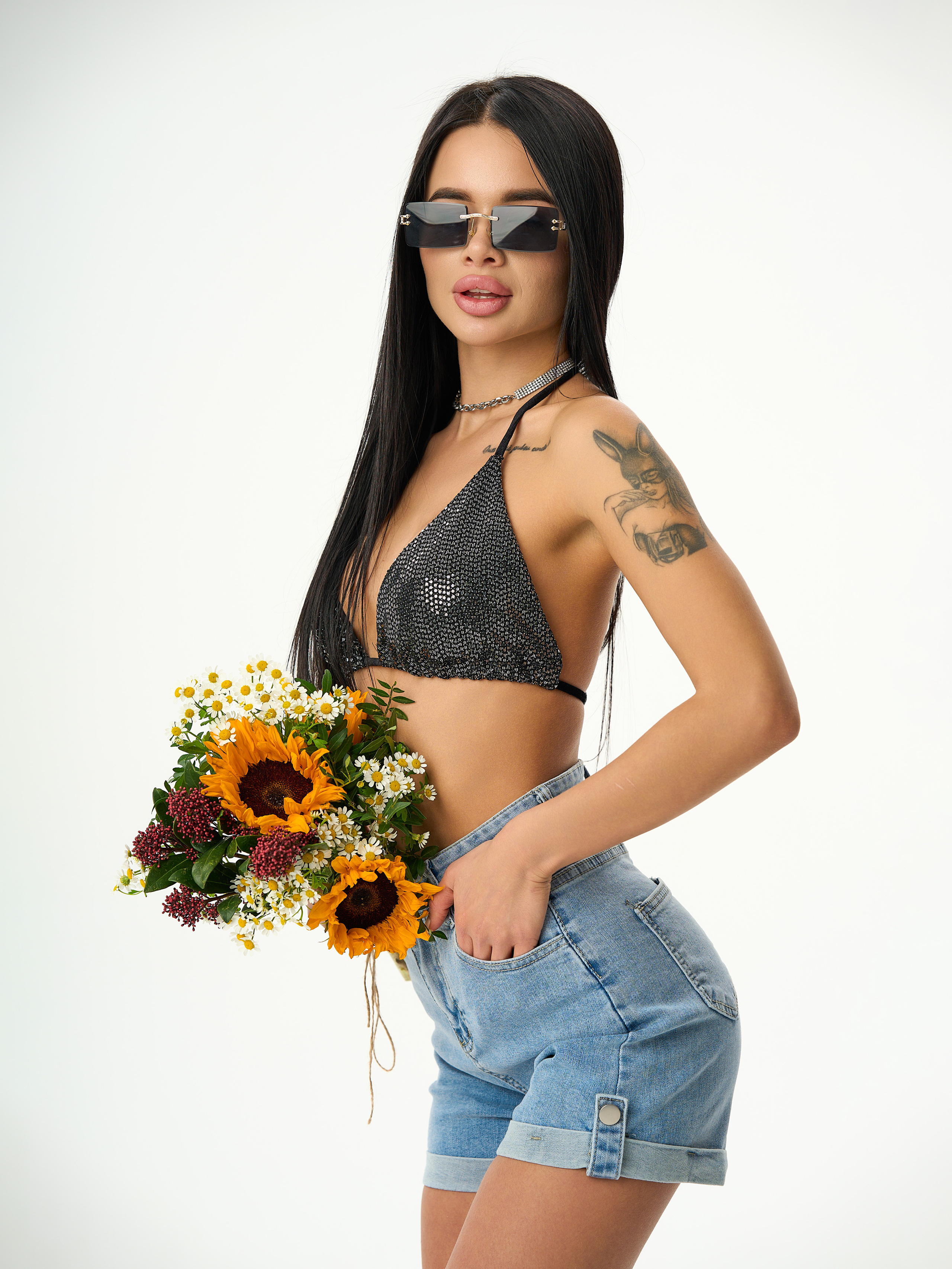 Съемка для WB «Шорты женские, джинсовые». Портретный и Контент фотограф Григорий Семенов (Grifon) в Ижевске