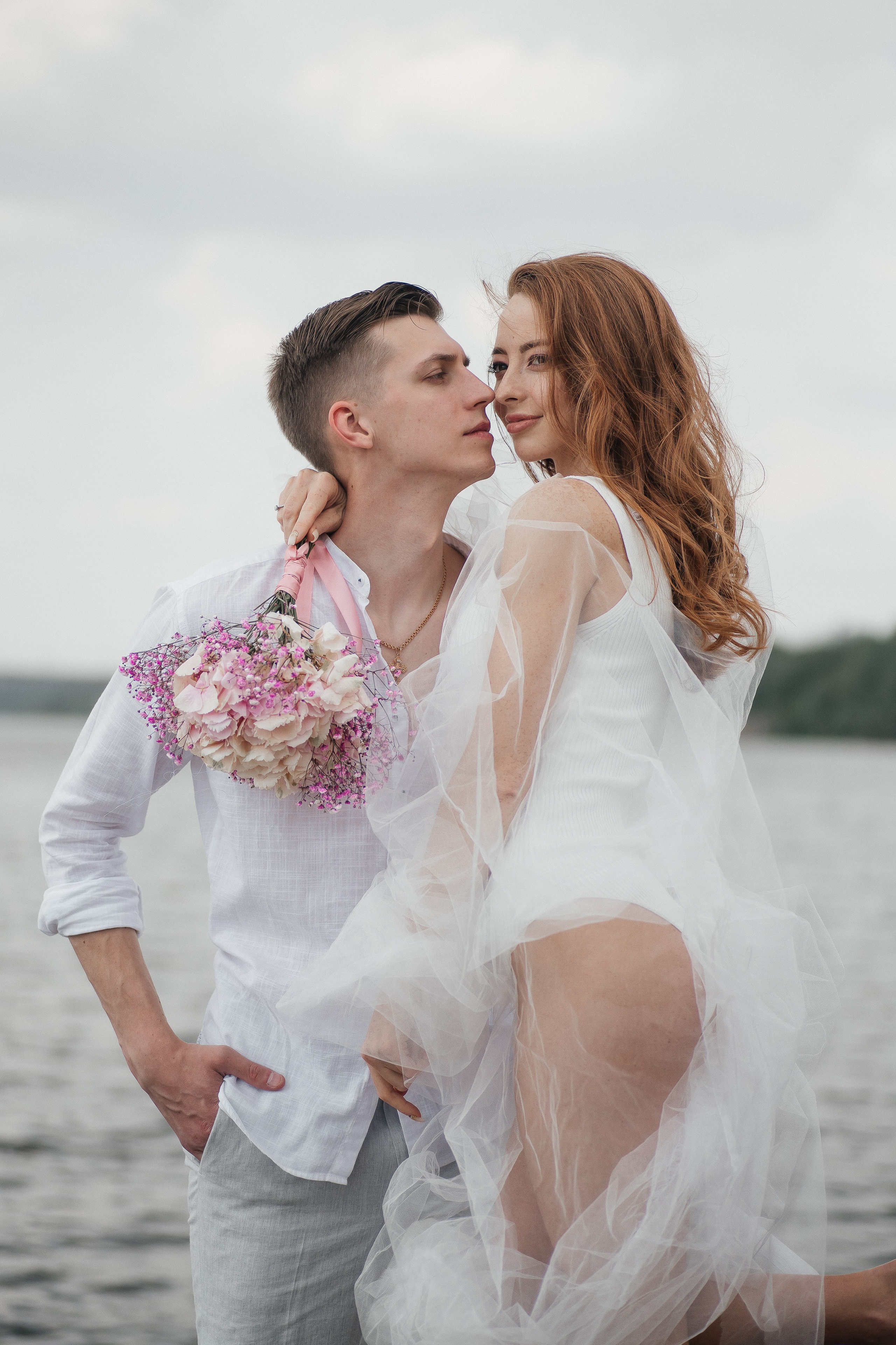 Не классическая на берегу. Креативный и женский Фотограф Омске Наталья Лебедева