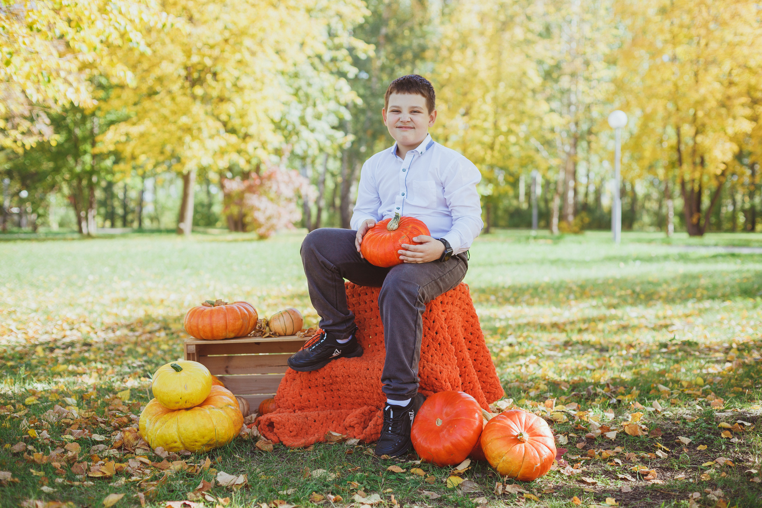 Школьная фотосессия на 31 августа. 1,2,3 сентября. Портреты детей 4-6 штук. Групповые общие 2-5 шт. Цена 450р. (1). Семейный и детский фотограф в Сухом Логу Ольга Кайгородова