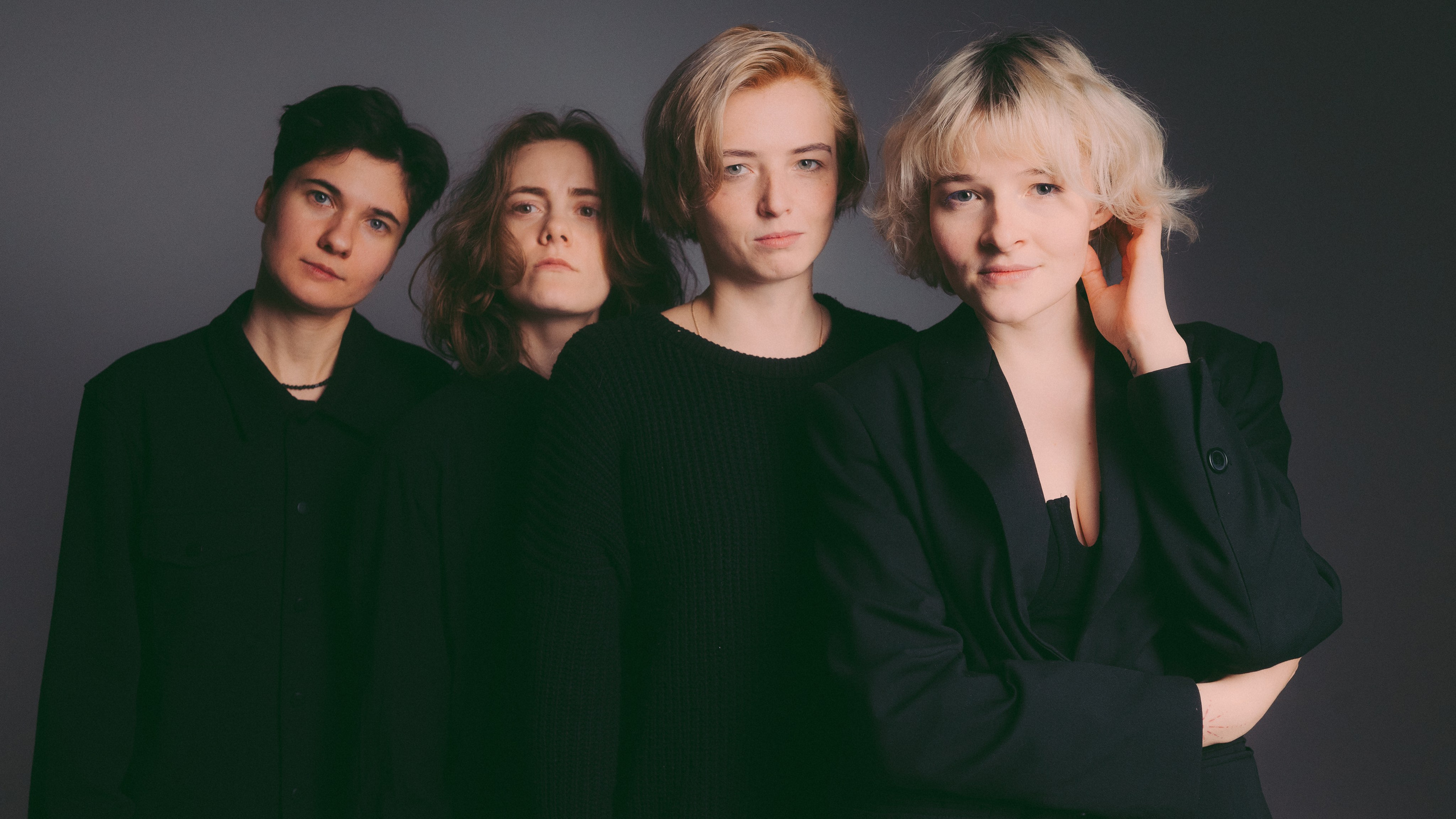 Съёмка для группы из Питера в студии. Фотоведьма Дарья Нечинская