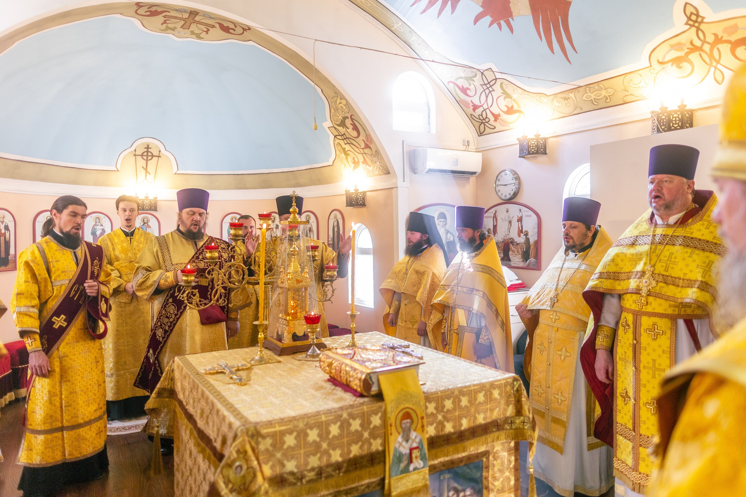 Митрополит Василий. 10 лет Храму Святителя Спиридона Тримифунтского. Фото и видеосъемка любых мероприятий в городе Краснодаре и Краснодарском крае. Щеколдин Антон