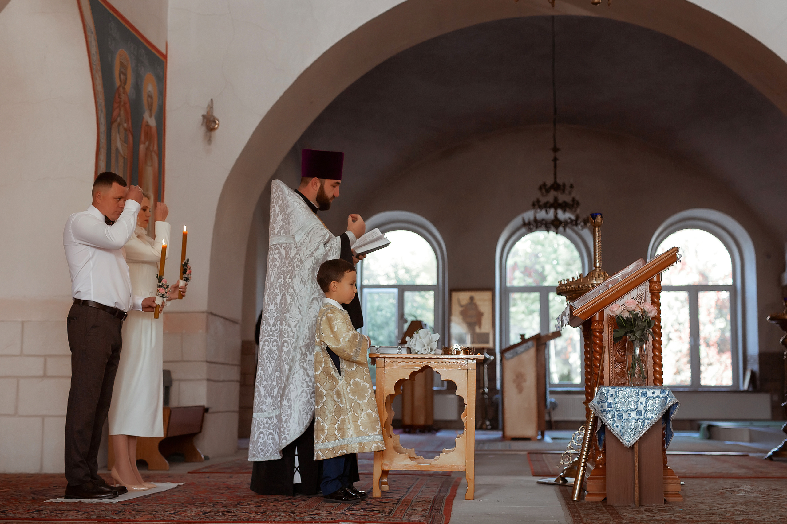 Венчание Сергея и Ксении Тихвино-Онуфриевский храм. Фотограф на крещение и венчание