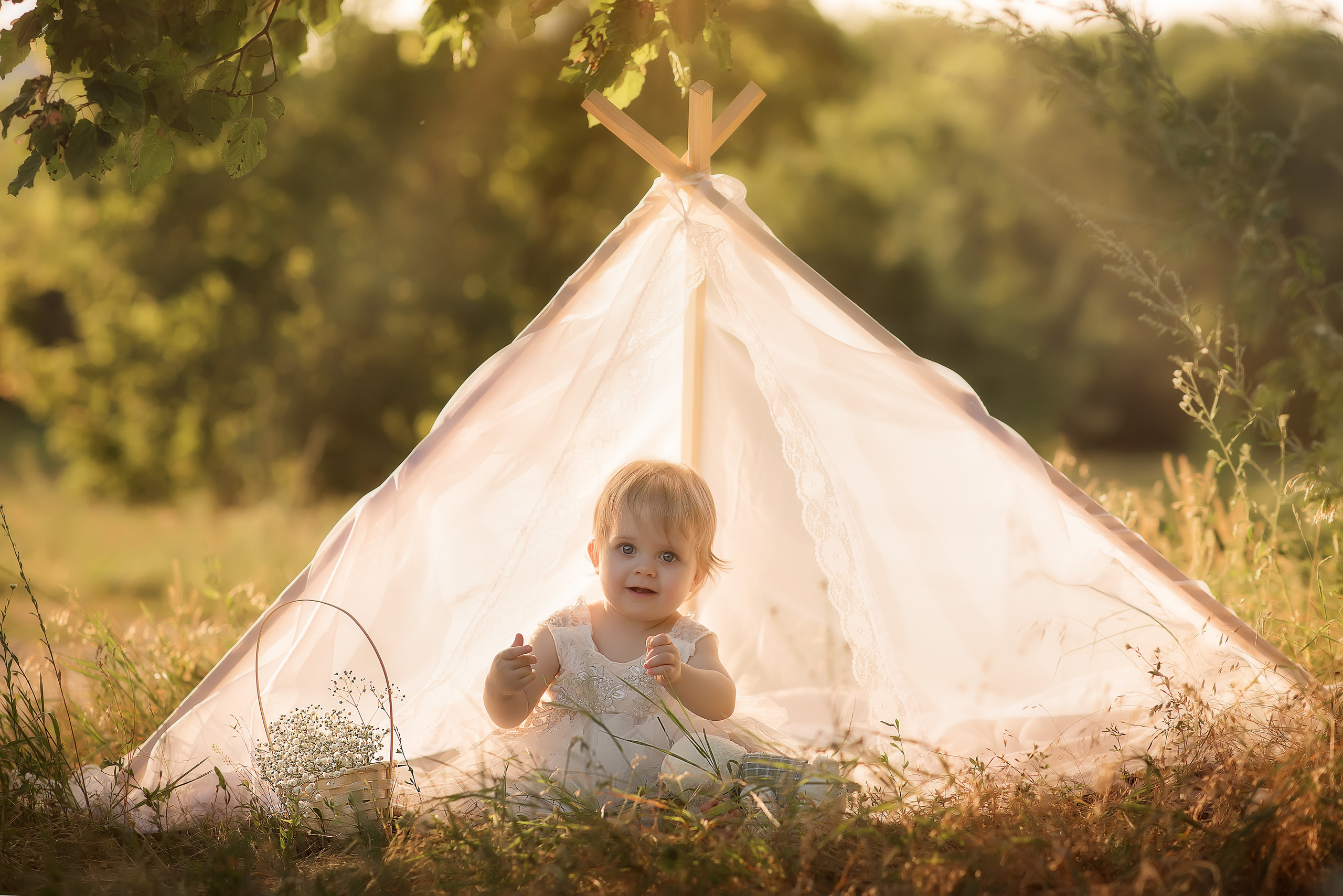 Варюшка. Фотограф на крещение и венчание