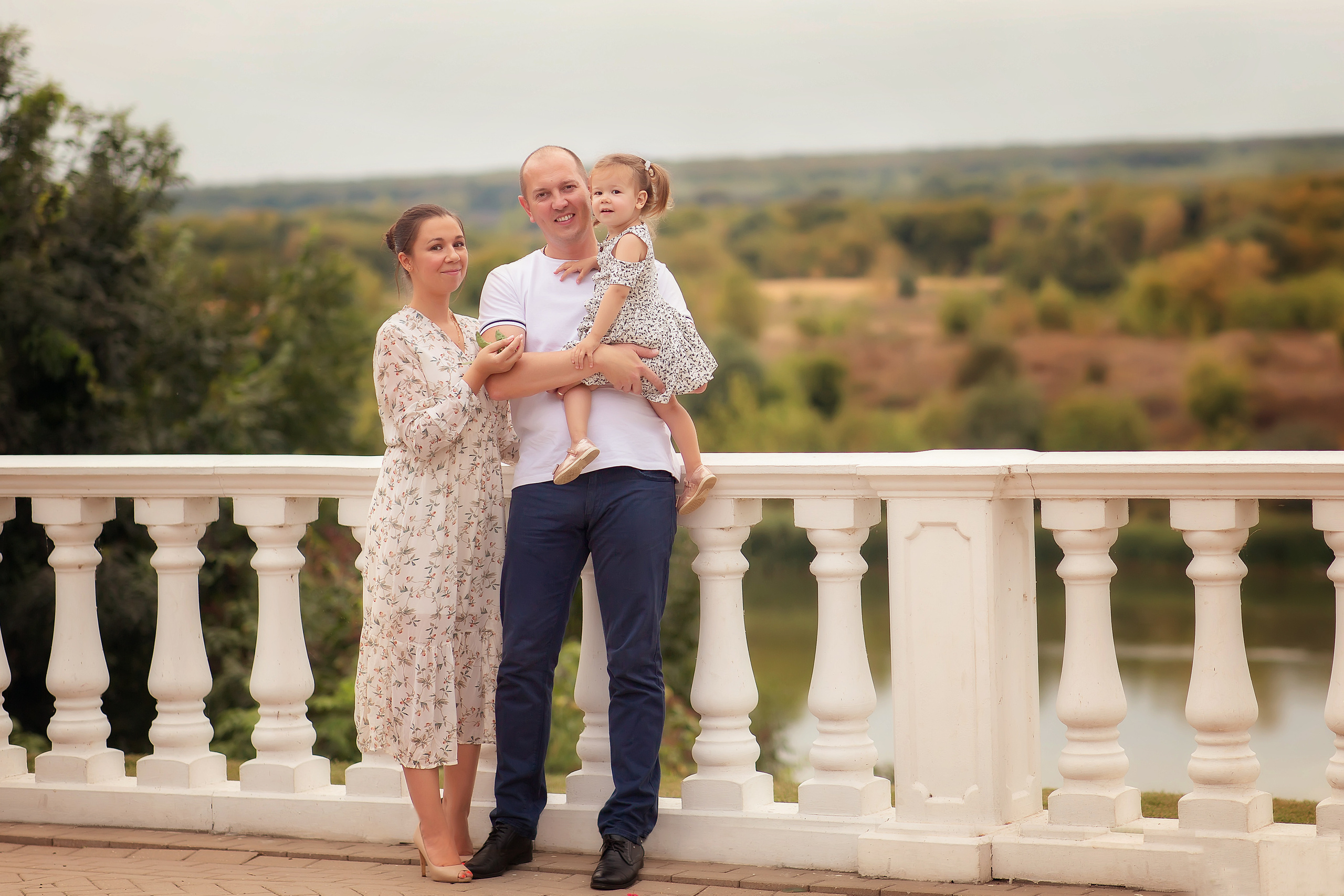 Аня, Максим и Викуся. Фотограф на крещение и венчание