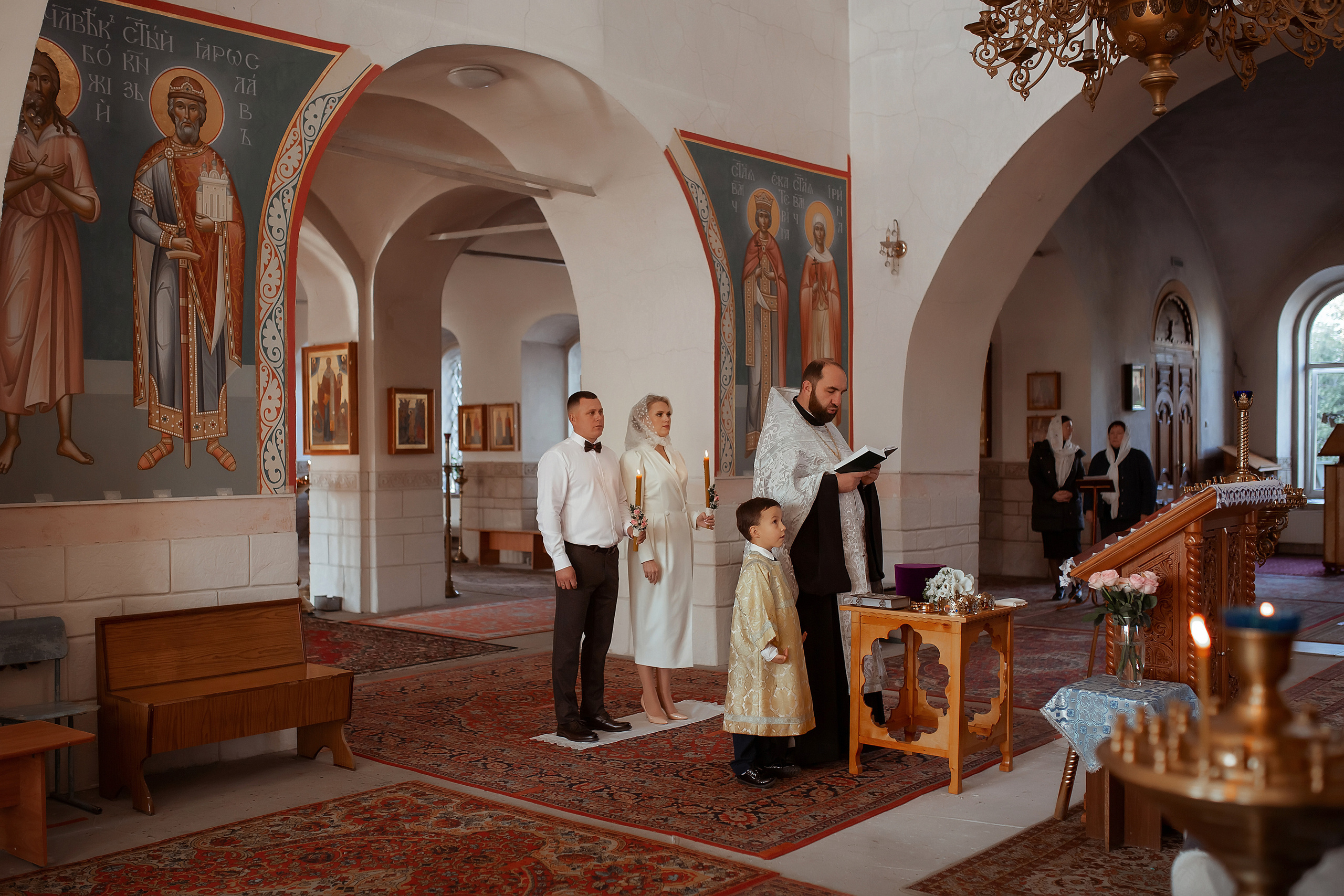 Венчание Сергея и Ксении Тихвино-Онуфриевский храм. Фотограф на крещение и венчание