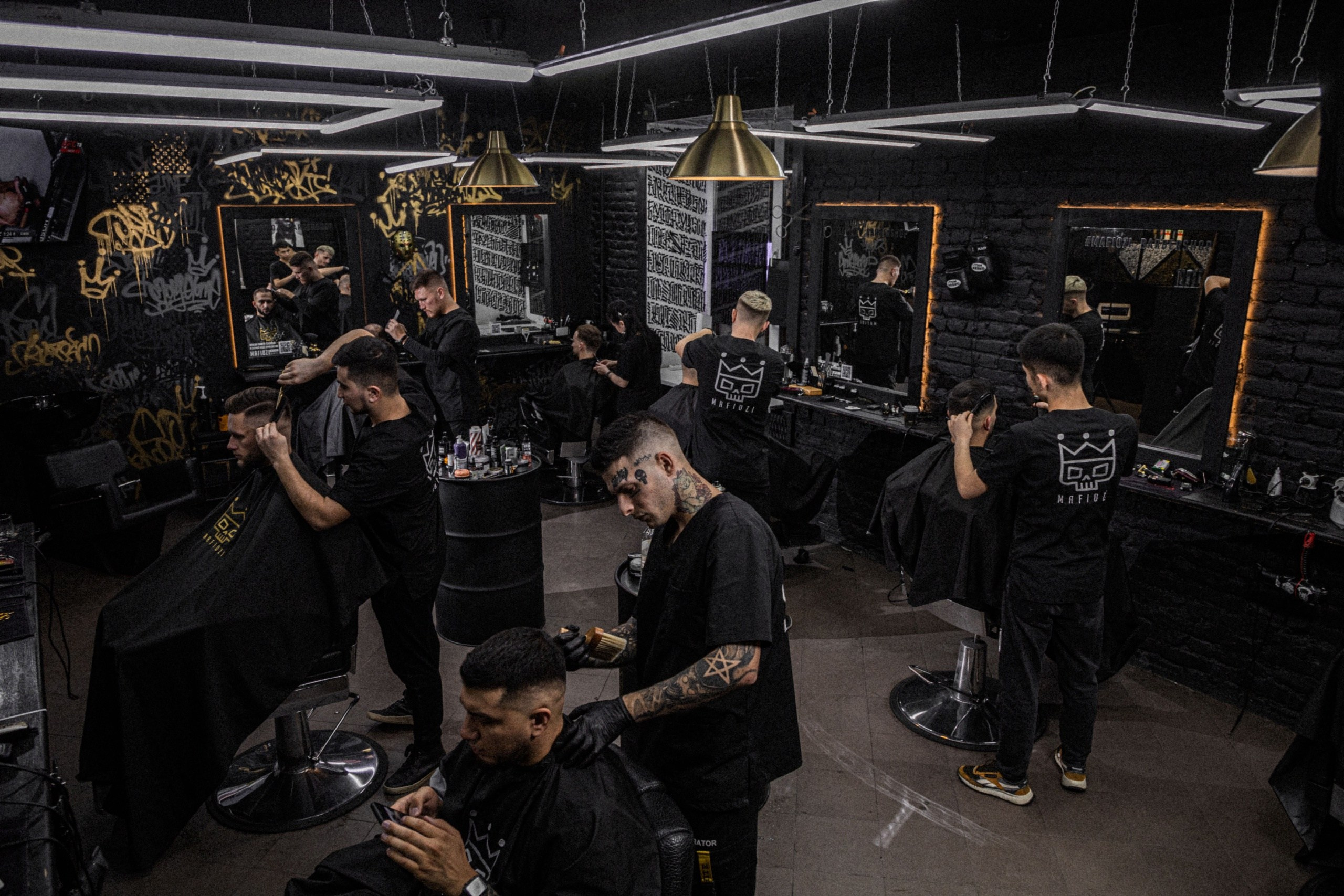 Рекламные съемки. Фотограф Мурманск Дмитрий Грачев Выпускные альбомы