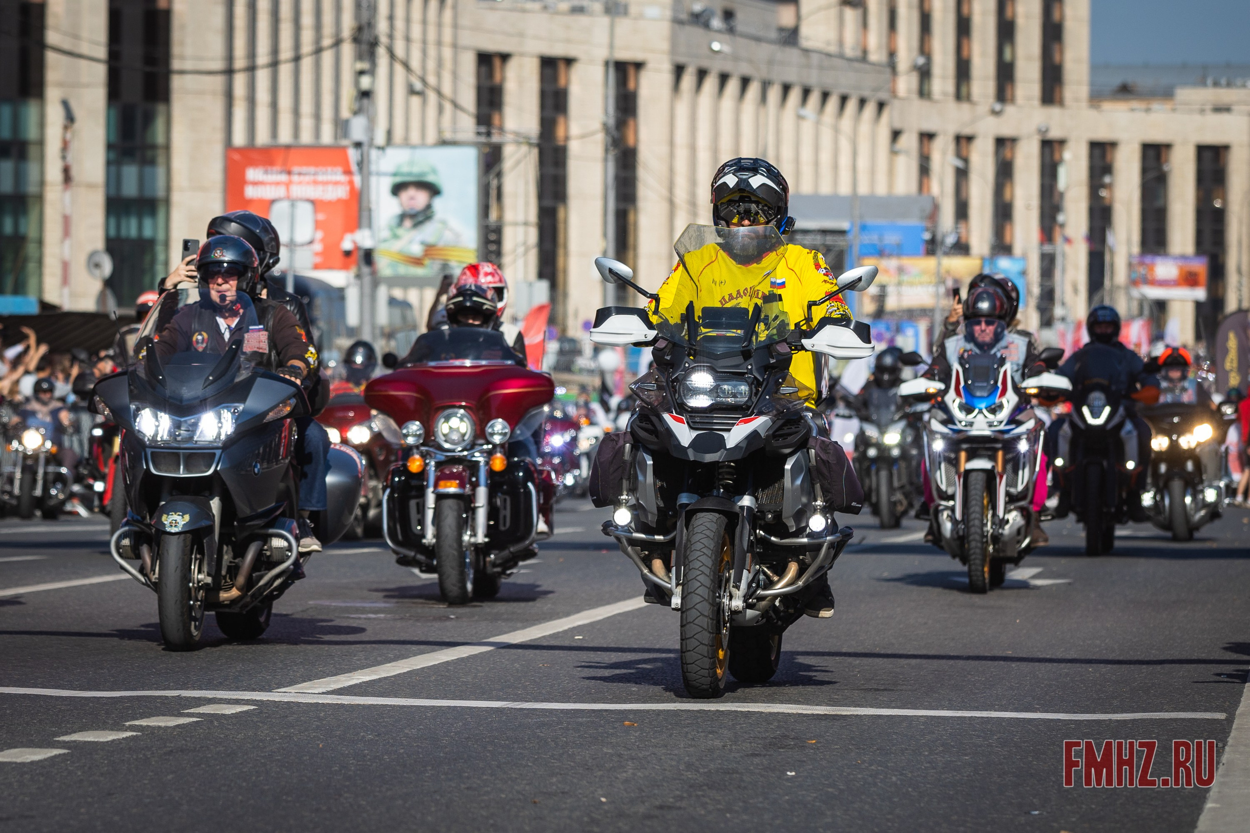Закрытие Мотосезона 2023 на проспекте Академика Сахарова. Фотограф Владимир Охрименко