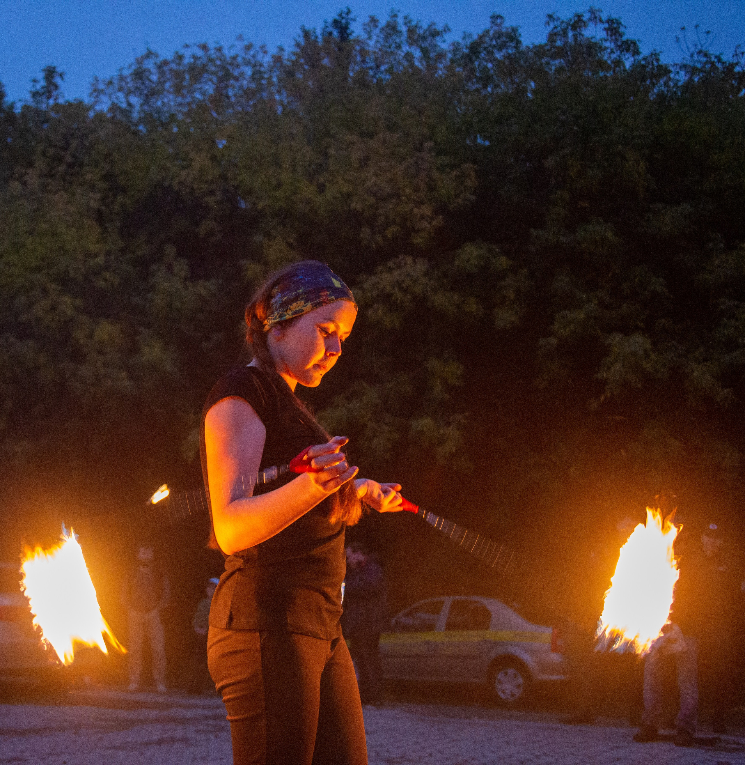 Огненное шоу в Перми. Фотограф Никита Попов. Фотограф Пермь. Фотосессия в фотостудии Перми и на свежем воздухе