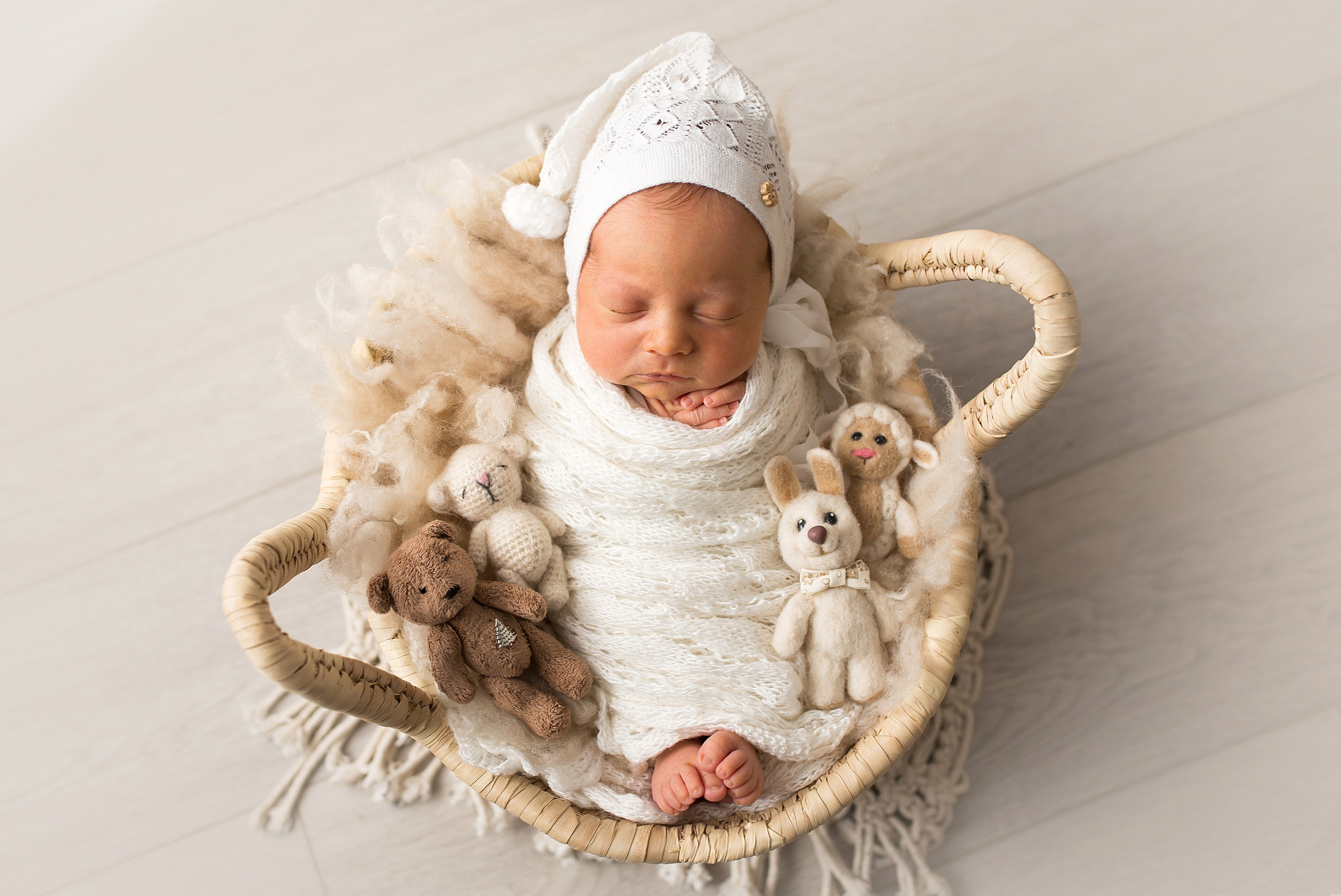 Фотосессия новорождённого. Фотограф новорождённых малышей и детский фотограф В Казани Лана Максим