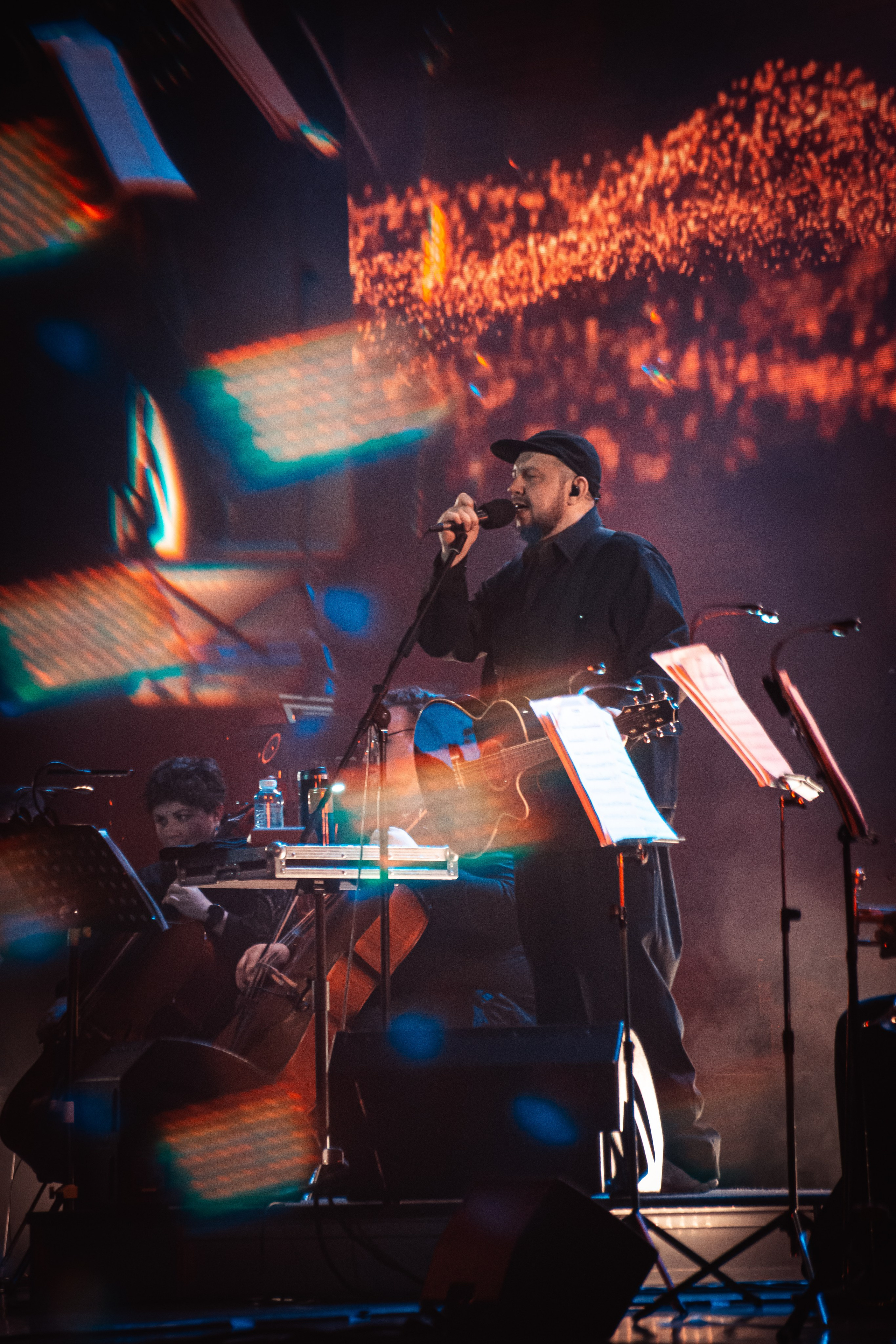 Сергей Бобунец с оркестром, Гранд холл Сибирь, 18.03.2026. Фотограф Регина Крикунова г. Красноярск