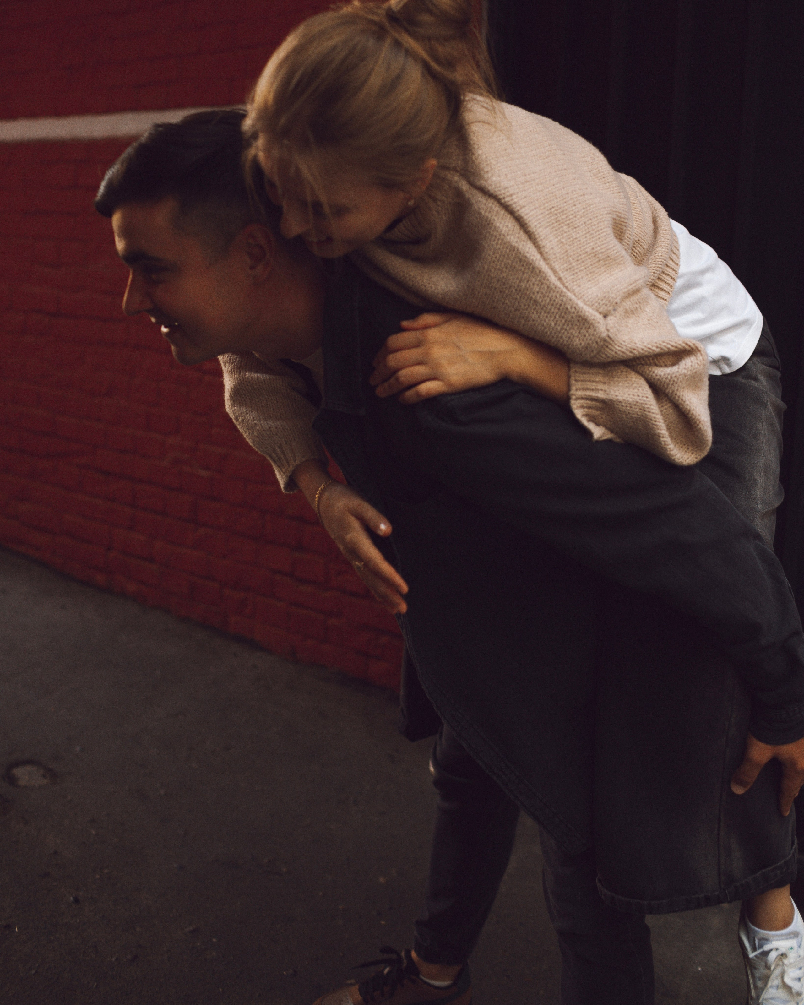 Ксения и Александр. Женский и лавстори фотограф в Москве Елена Аксютко