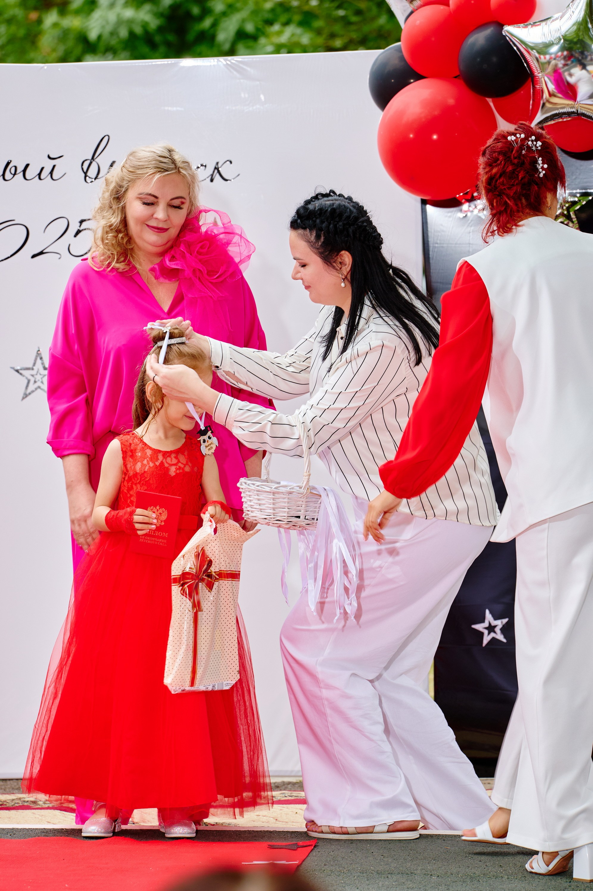 Выпускной 45 сад. Фотограф Выпускные альбомы Таганрог Сергей Коробченко