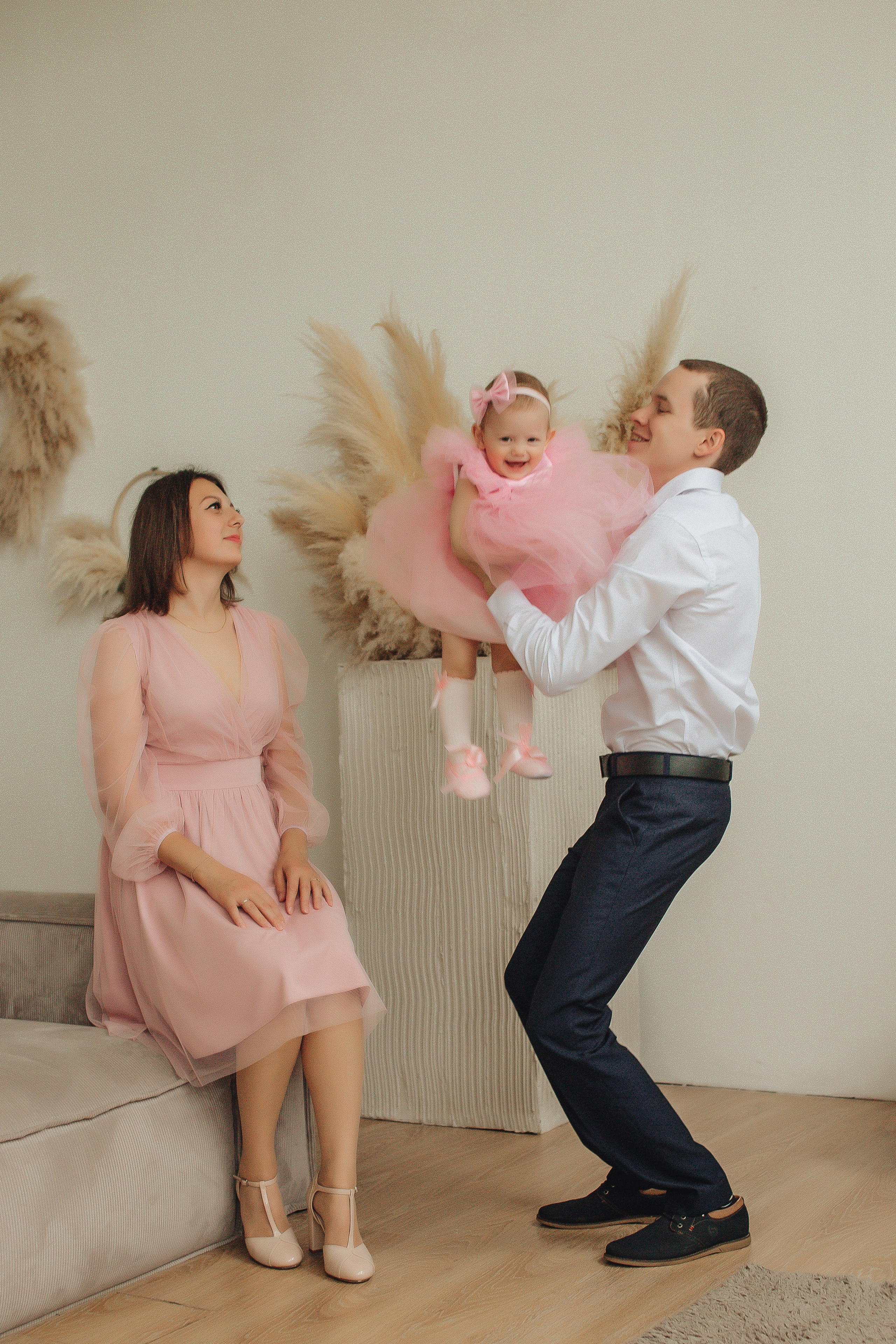 Алина + Коля + Алиса. Студия. Свадебный и семейный фотограф Пушкин Царское Село СПБ Питер Санкт-Петербург и Рязань Ольга Козлова