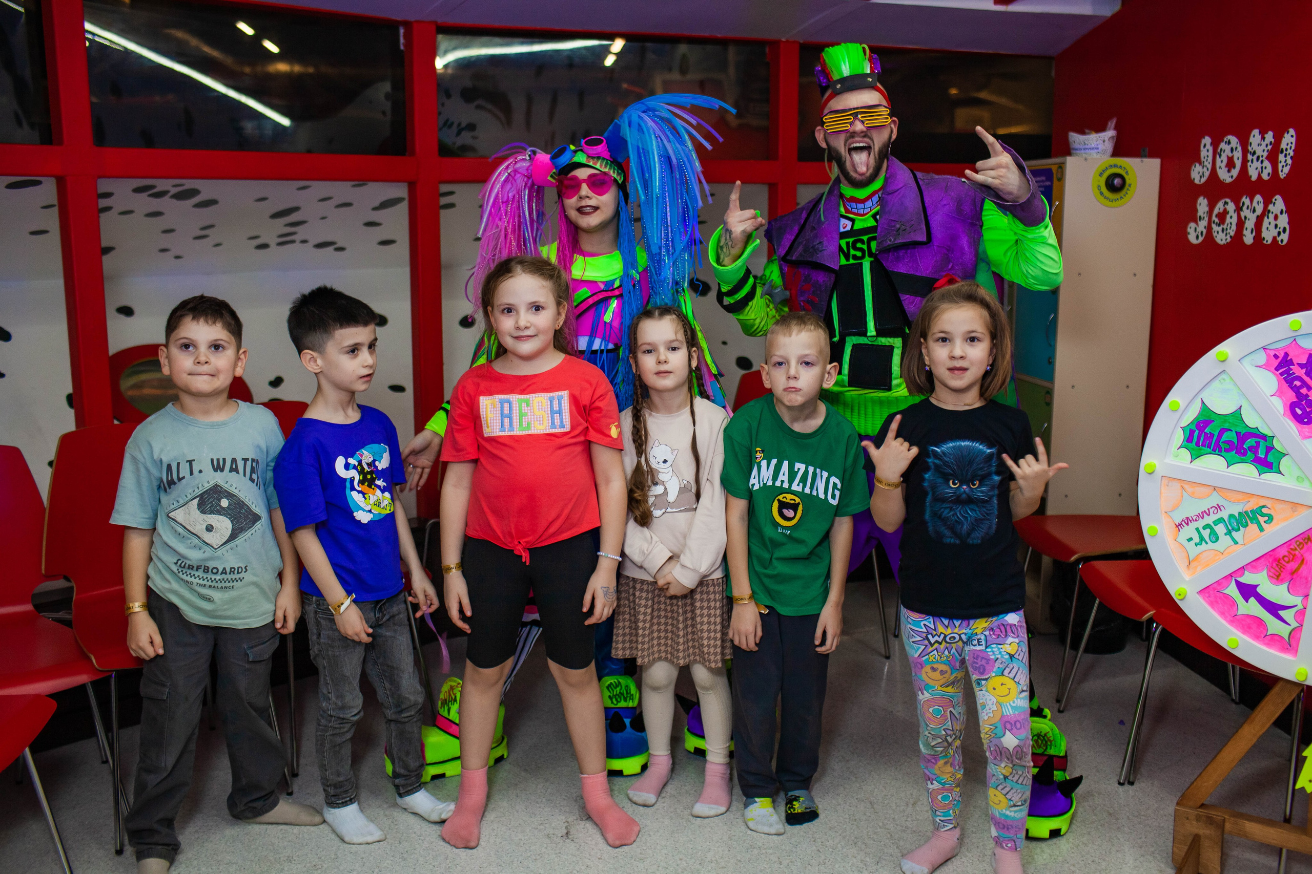 Неон Челендж День рождения Ярослава. Детский и семейный фотограф в Санкт-Петербурге Елизавета Сорокина