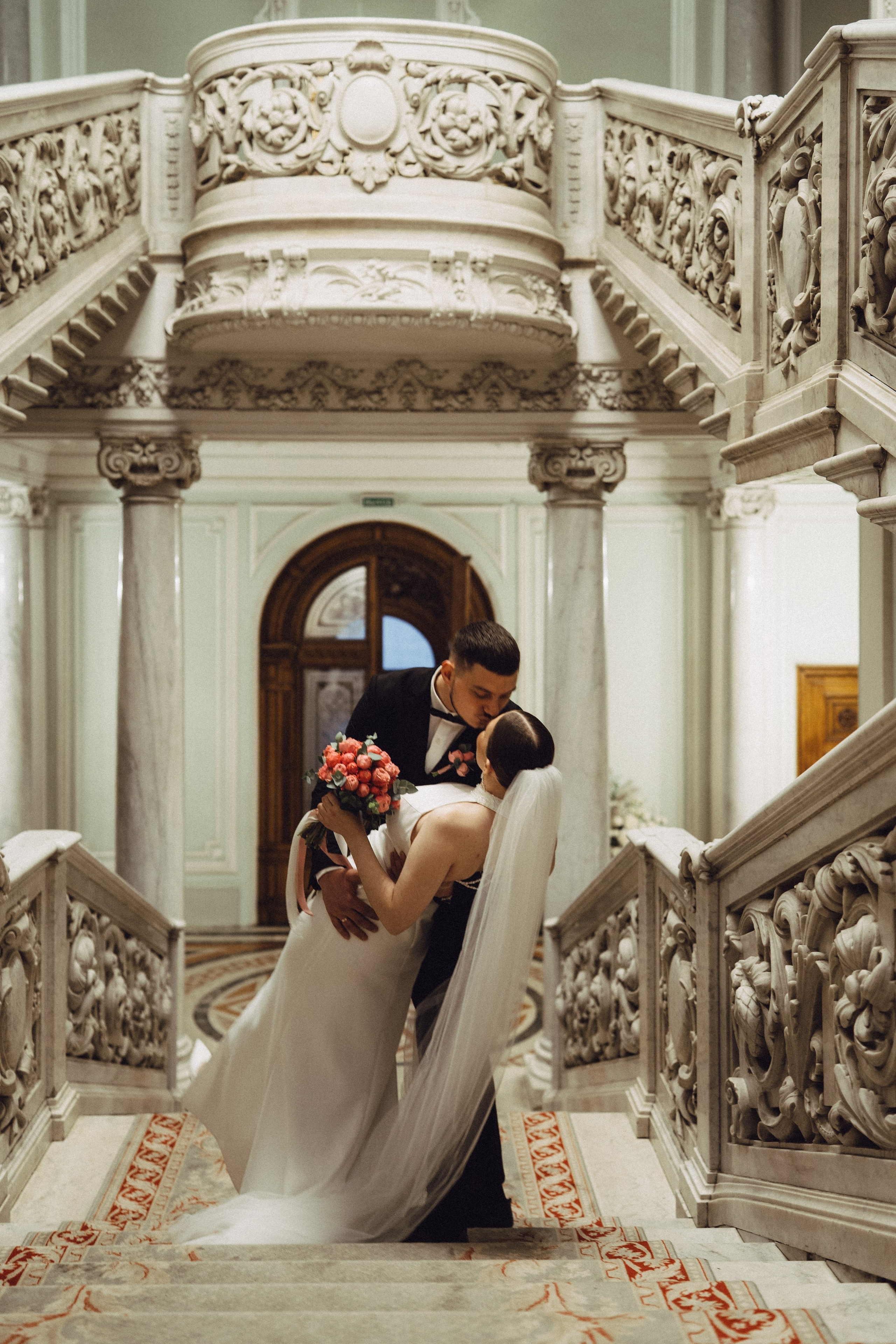СВАДЕБНАЯ СЬЕМКА В ПЕВОМ ДВОРЦЕ БРАКОСОЧЕТАНИЯ. Профессиональный фотограф, Санкт-Петербург — Виктория Богомолова