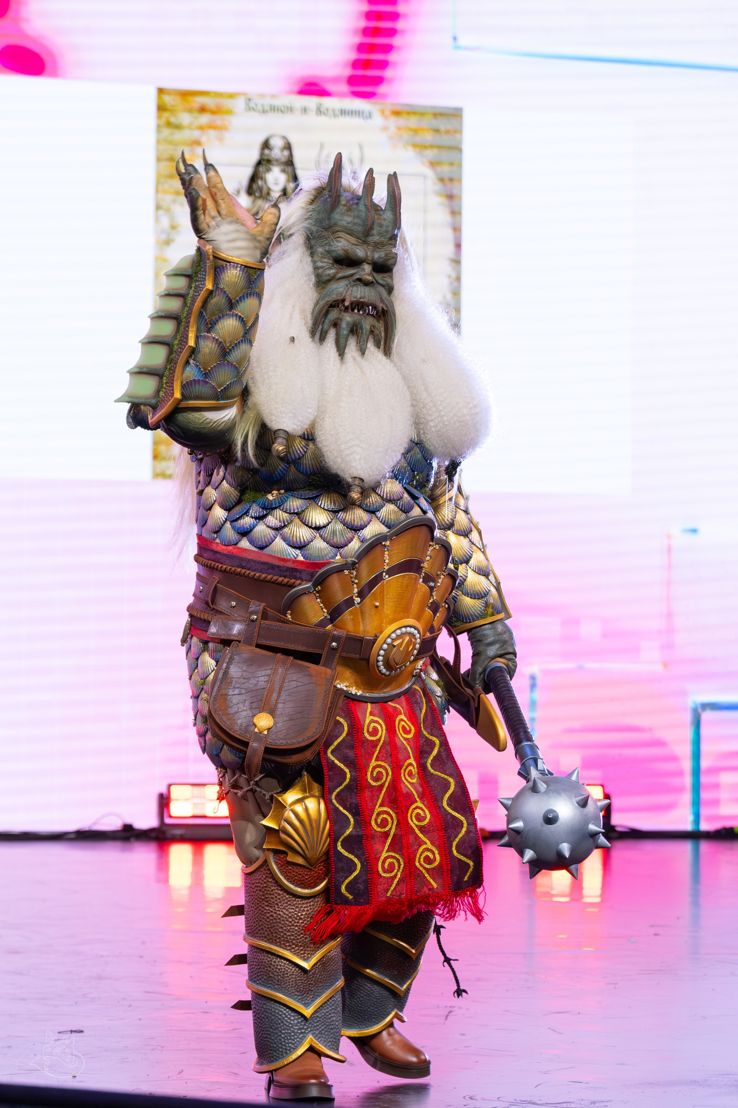 Сцена РЭД ЭКСПО 2024. Косплей фотограф