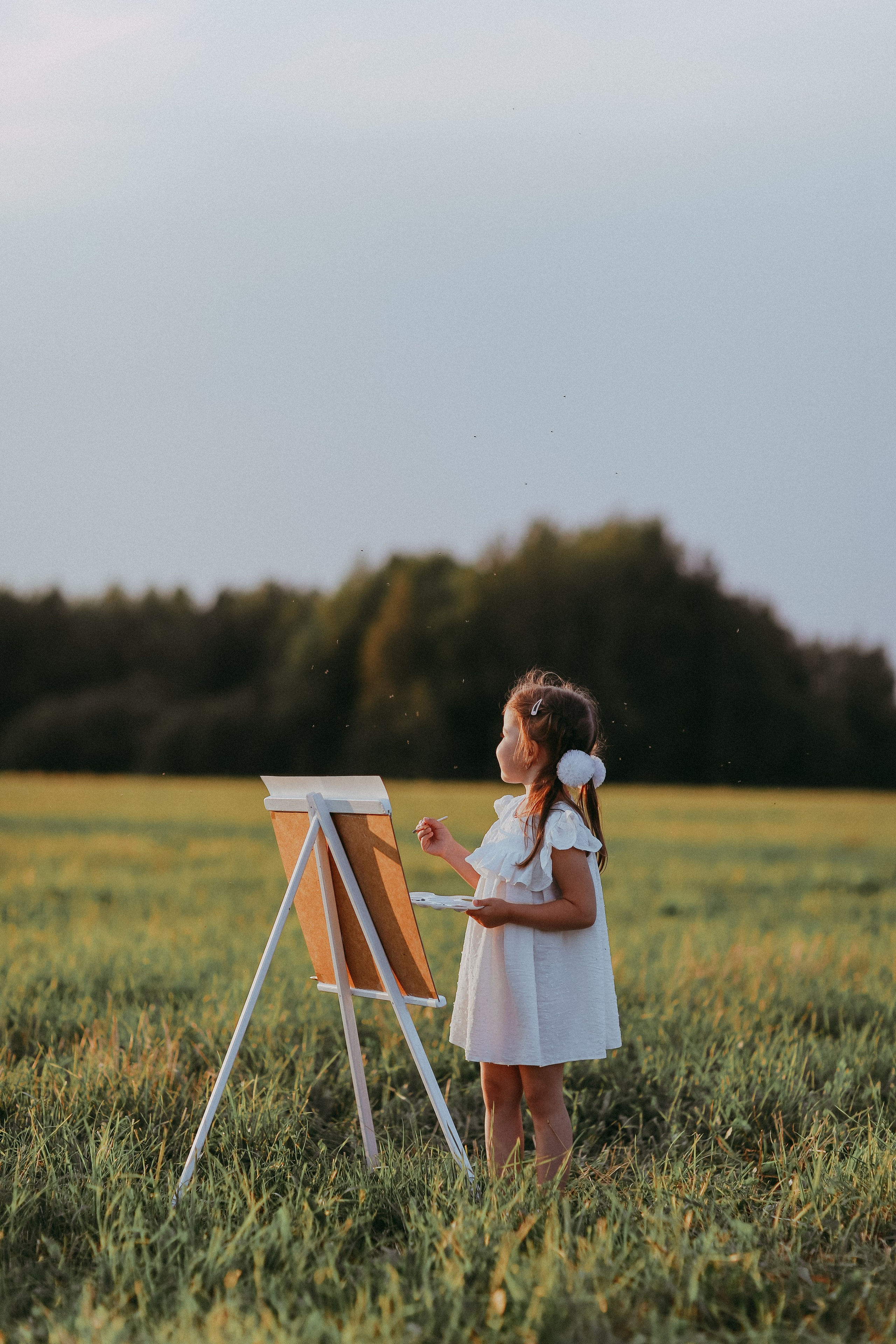 Мольберт. Photographer Helen Shabalina