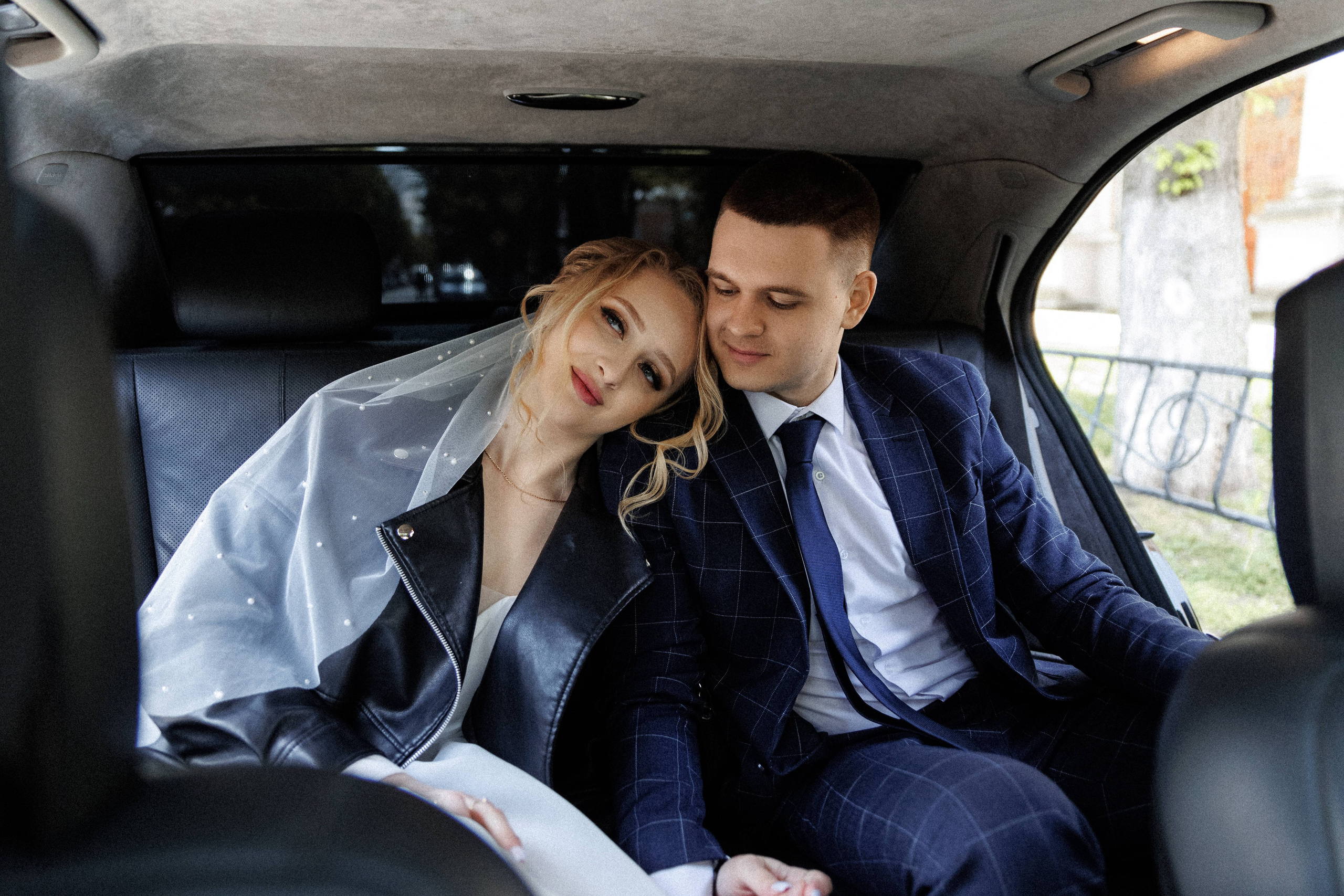 Свадебная фотосессия в Симферополе). Свадебный фотограф Мироманов Николай в Крыму