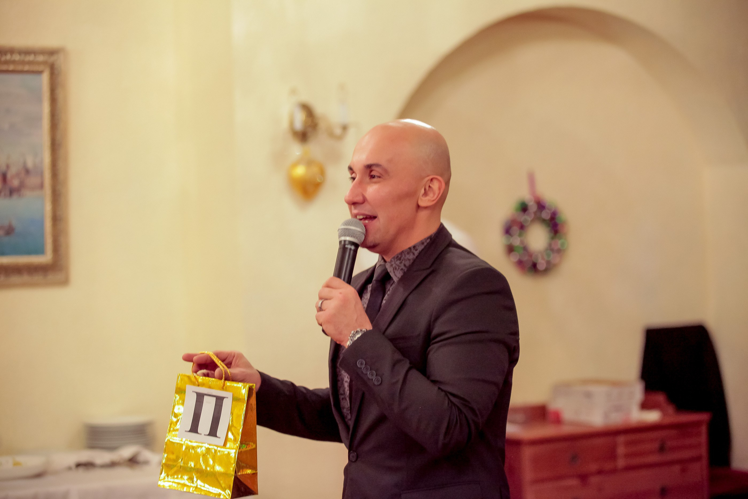 Корпоратив. Max Matvich and Victoria Basova are professionals in their field