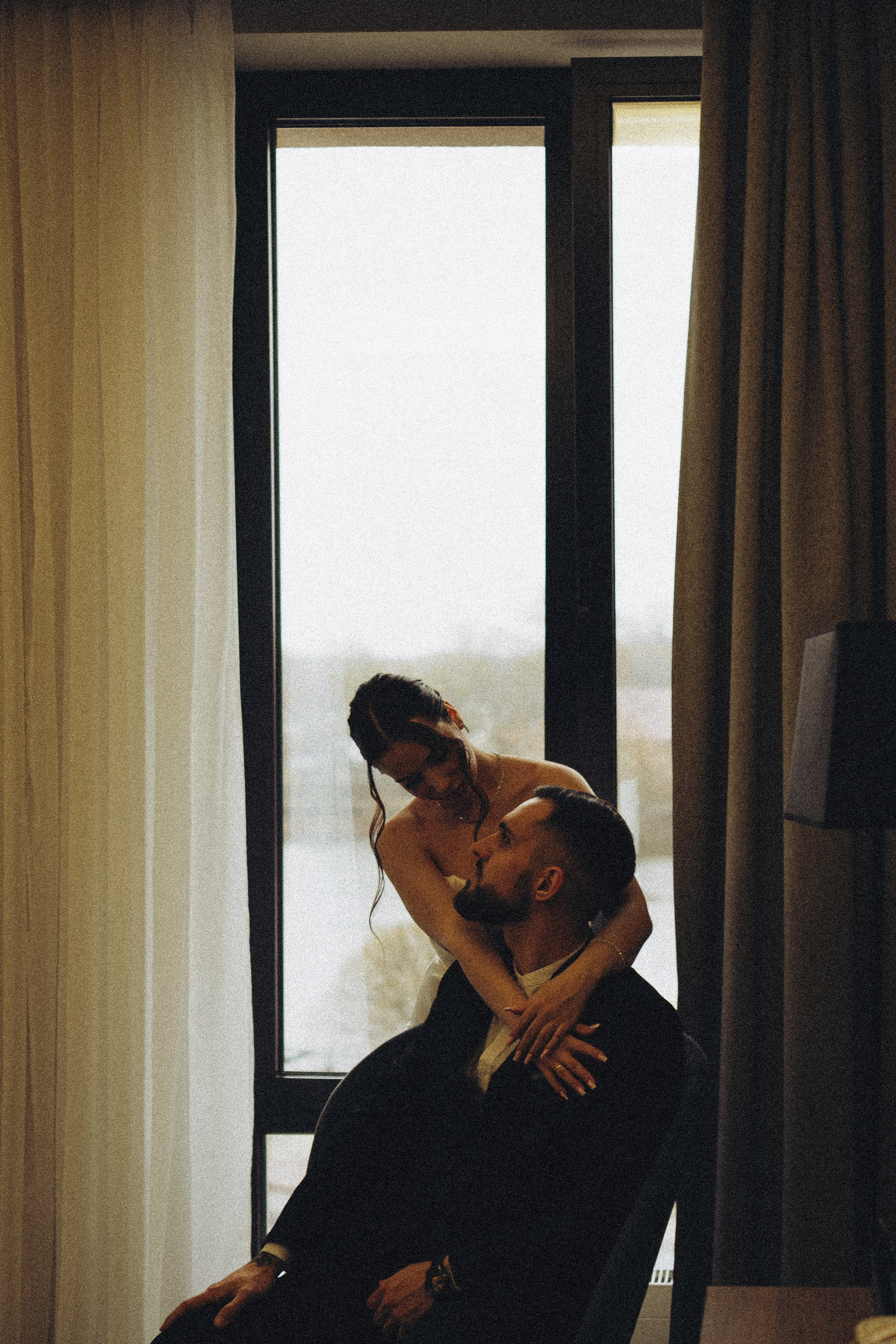 СВАДЕБНАЯ СЬЕМКА СБОРОВ ЖЕНИХА И НЕВЕСТЫ В ОТЕЛЕ И ТАКЖЕ ФОТОСЕССИИЯ В ОТЕЛЕЕ МЕГАПОЛИС БРЯНСК. Профессиональный фотограф, Санкт-Петербург — Виктория Богомолова