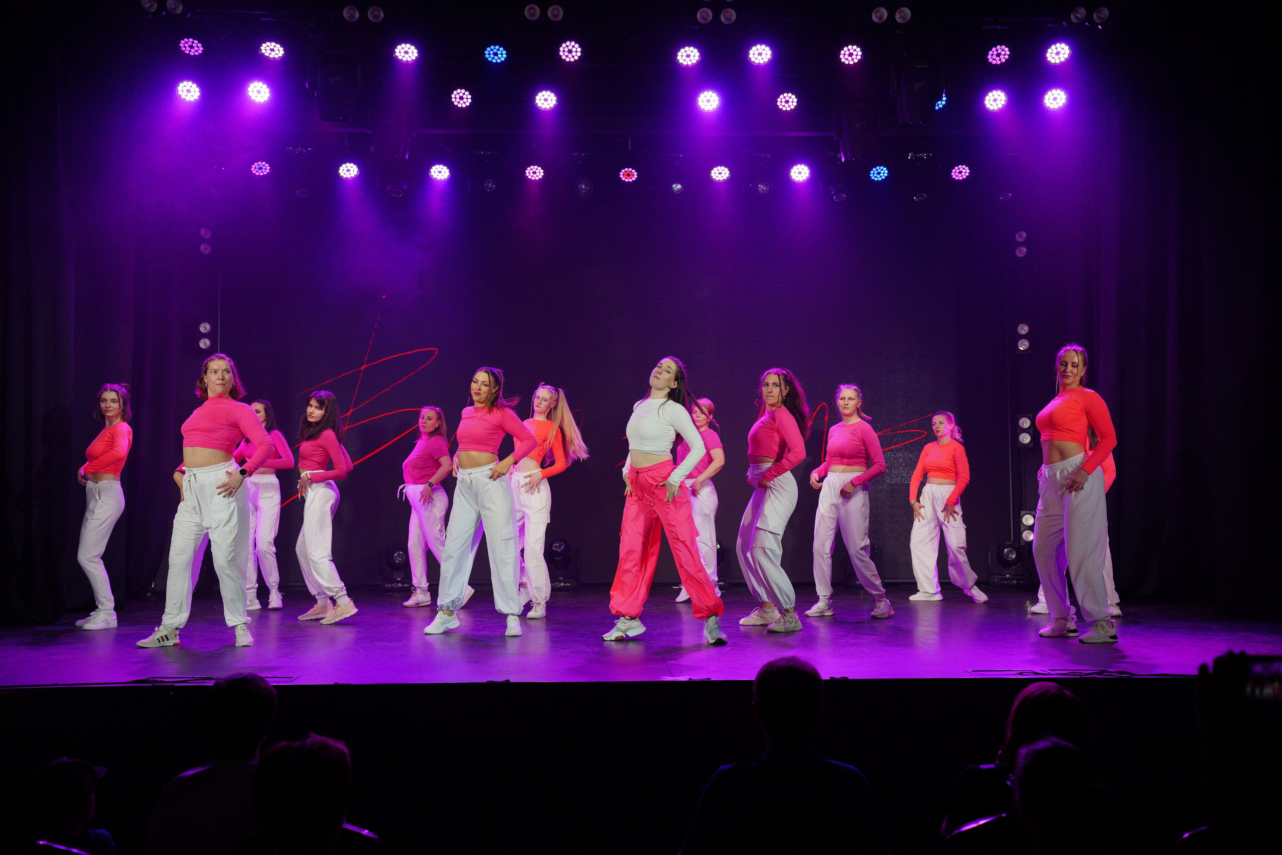 Танцевальный конкурс|Концертный зал Epicenter. Концертный и репортажный фотограф в Санкт-Петербурге Слава Пахомов