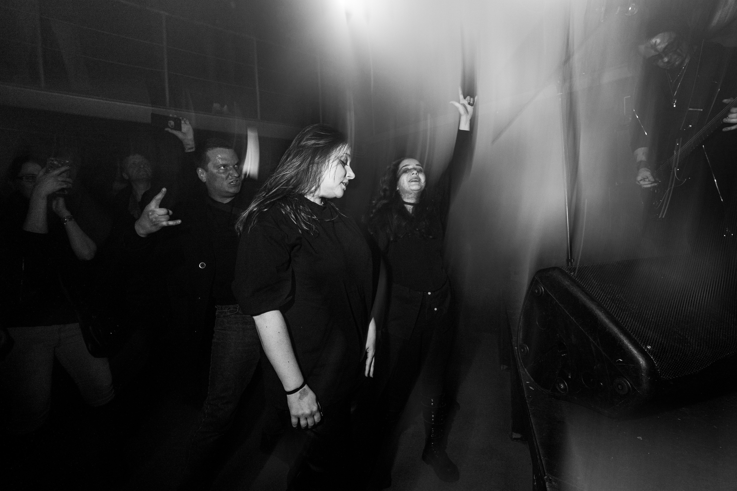 Inside the Rain|Ласточка. Концертный и репортажный фотограф в Санкт-Петербурге Слава Пахомов