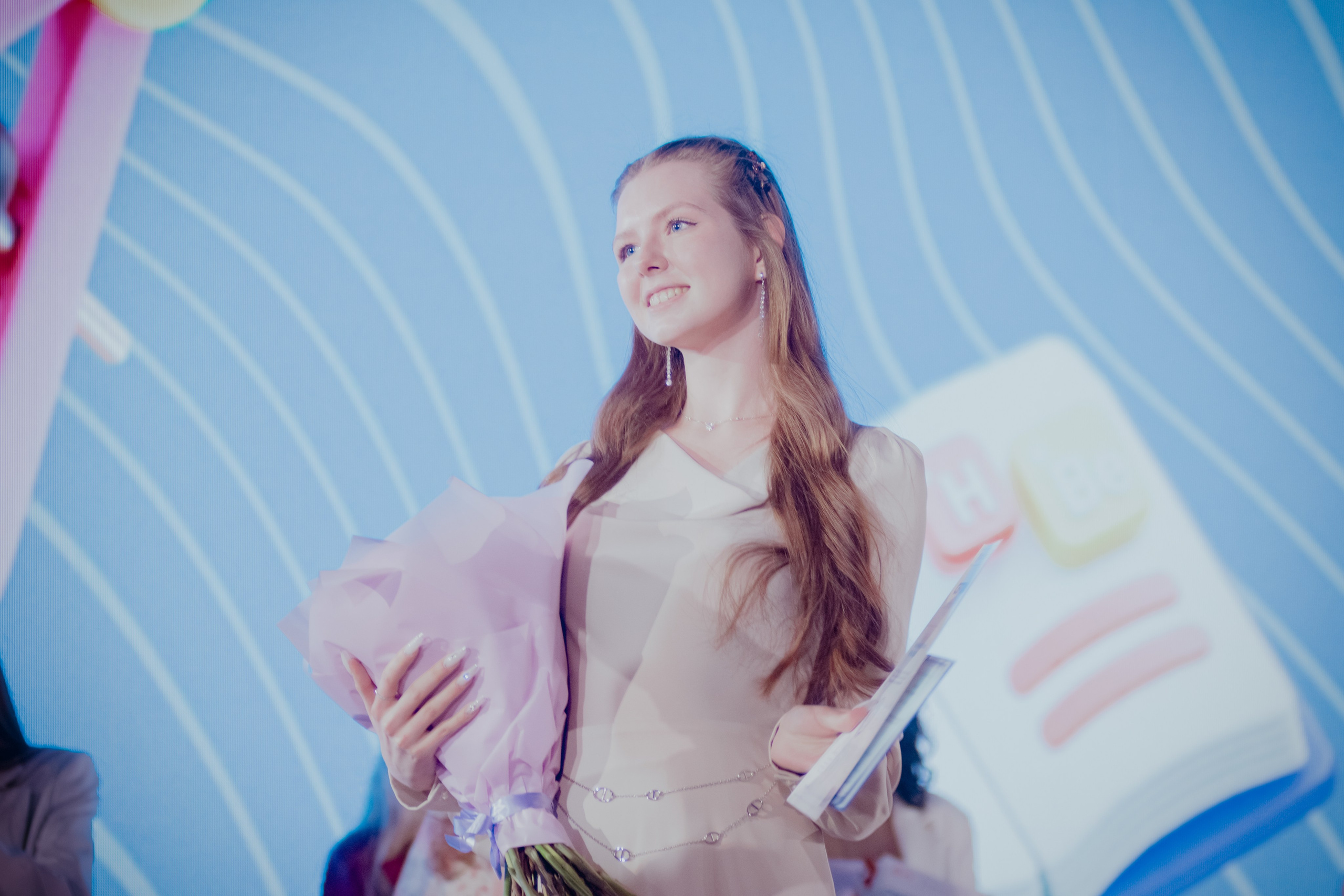 Выпускной 2025 ГБОУ г. Москвы «Школа № 1329». Фотограф и оператор в Москве Елизавета Коргалидзе