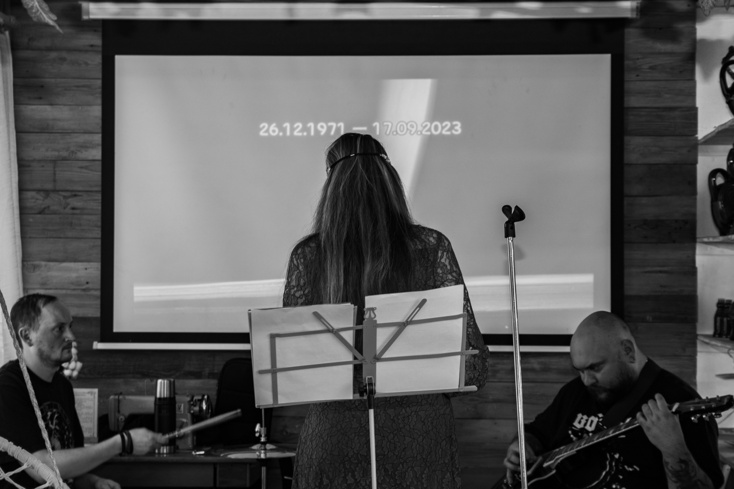 Творческий вечер автофикшн-книги Оли Черных «Абдоминально». Репортажный фотограф в Москве Legiodot