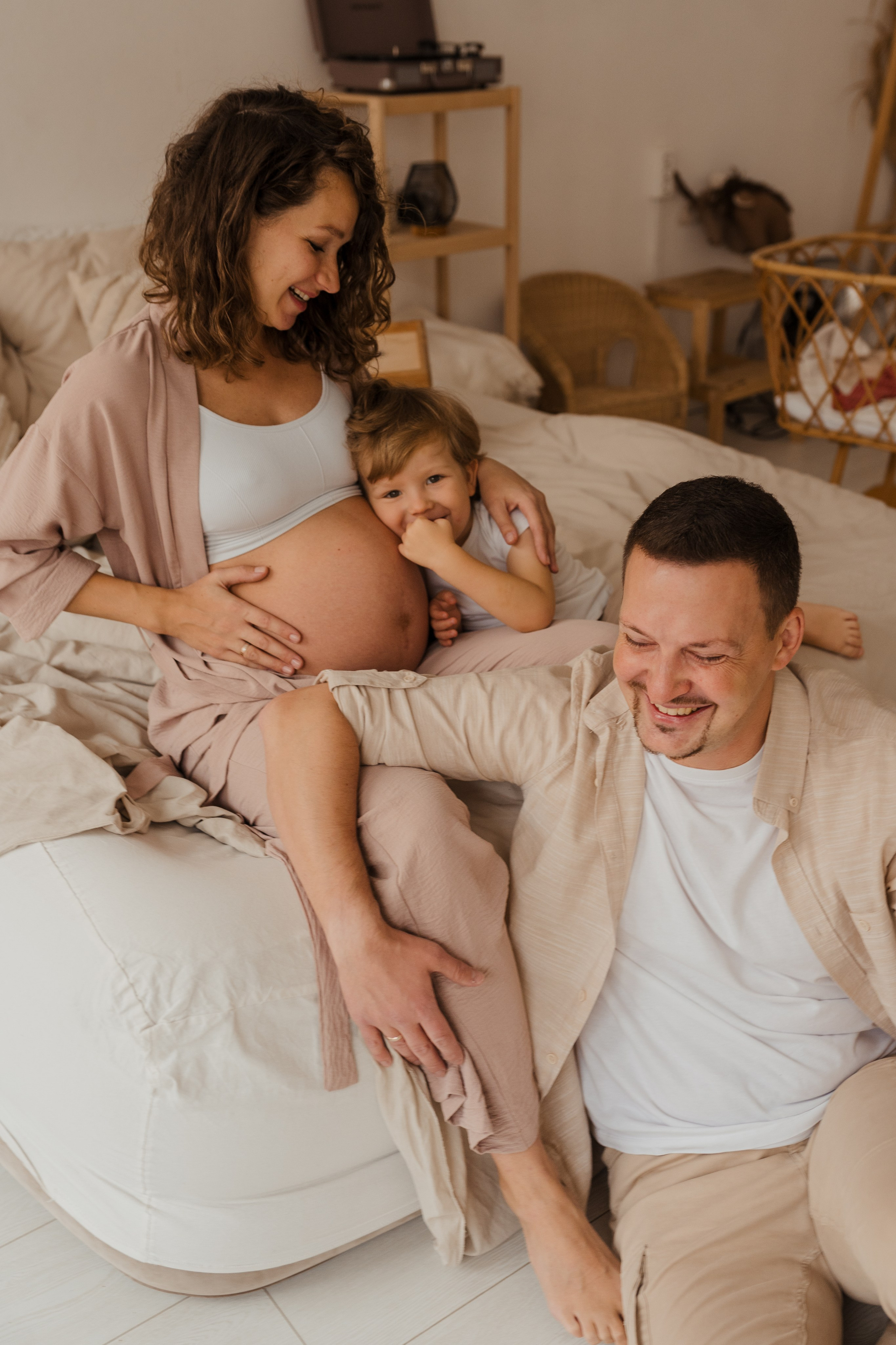 Семейная фотосессия в студии в Москве, семейный фотограф Анна Полушина. Свадебный фотограф в Москве Анна Полушина