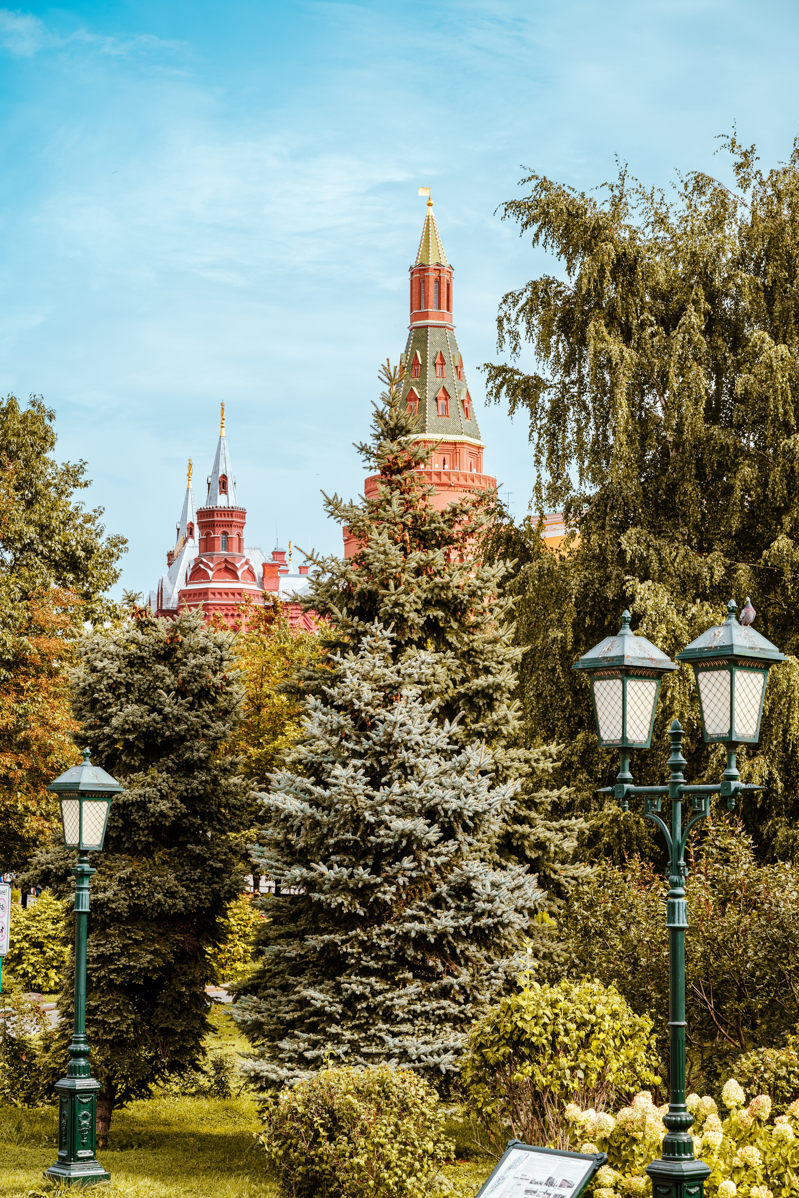 Фотопрогулка в Александровском саду. П&П — Полезное с Приятным. Фотоэкскурсии — Москва на память. Экскурсовод и фотограф в Москве. Увези столицу в своём альбоме!