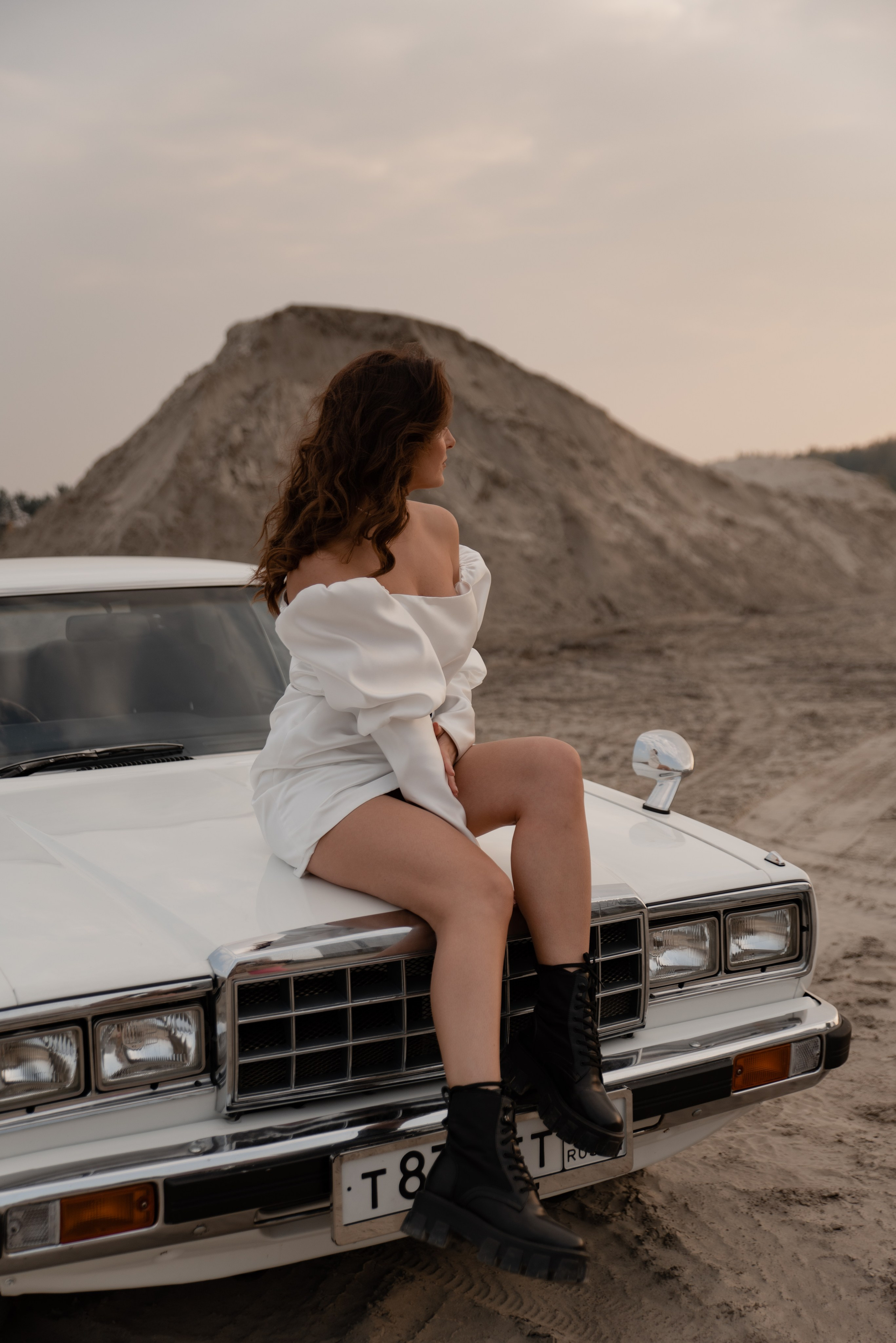 Алена и Женя, съемка с ретро машиной (съемка в рамках моего Воркшопа). Свадебный фотограф Тюмень Анастасия Битная