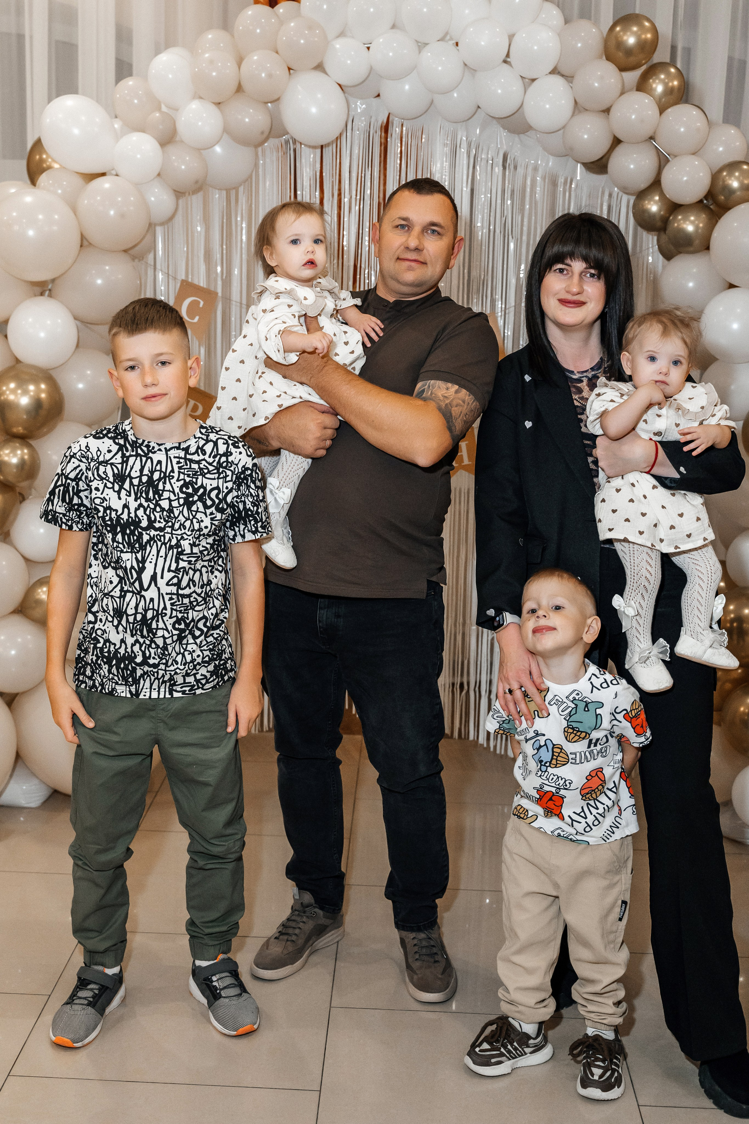 Александра и Виктория 1 годик. Семейный фотограф в Белгороде Амелина Алина