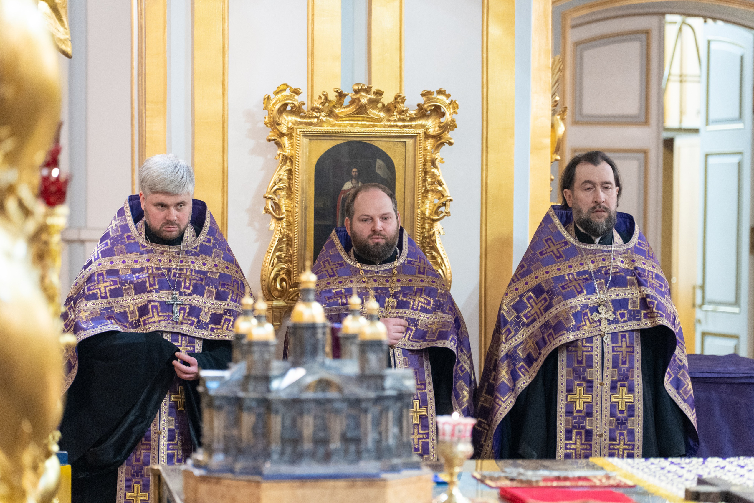 Воскресное бдение в канун Недели Крестопоклонной. НИКОЛО-БОГОЯВЛЕНСКИЙ МОРСКОЙ СОБОР