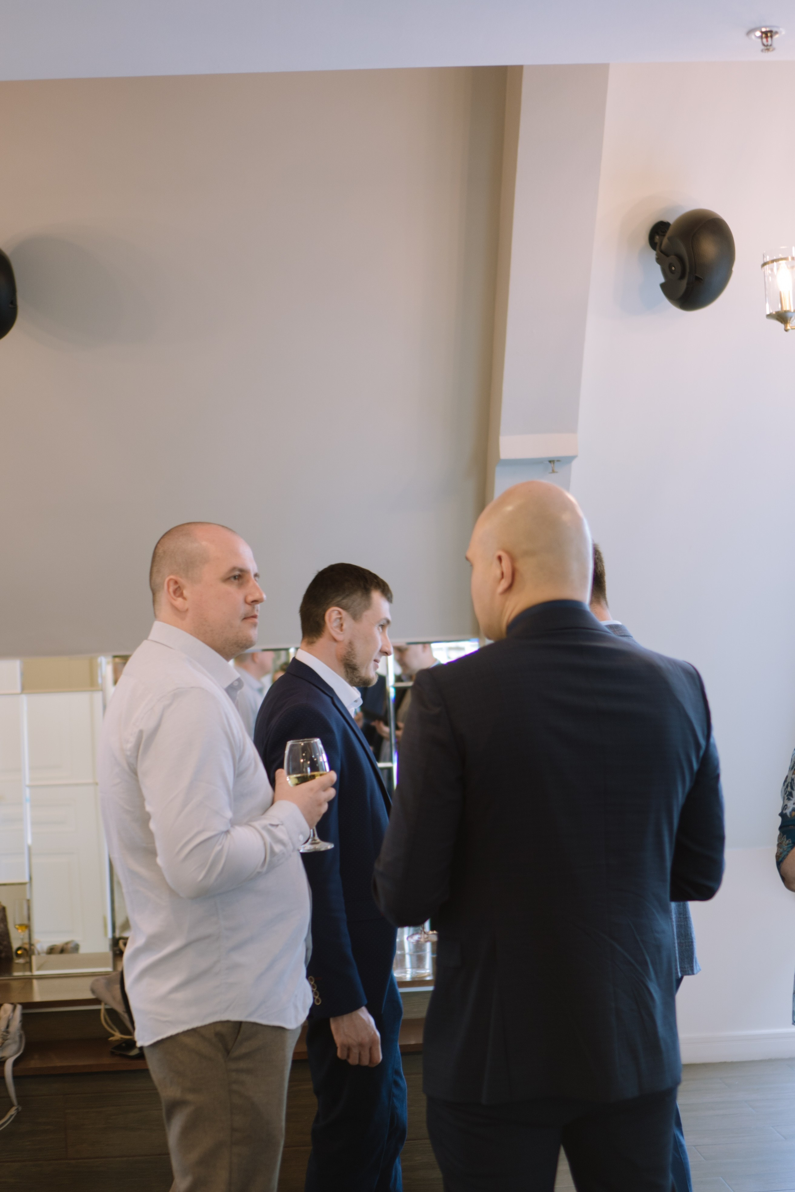 СВАДЕБНЫЙ БАНКЕТ НА ВЛАДИМИРСКОЙ В САНКТ-ПЕТЕРБУРГЕ (КАМЕРНАЯ СВАДЬБА). Профессиональный фотограф, Санкт-Петербург — Виктория Богомолова