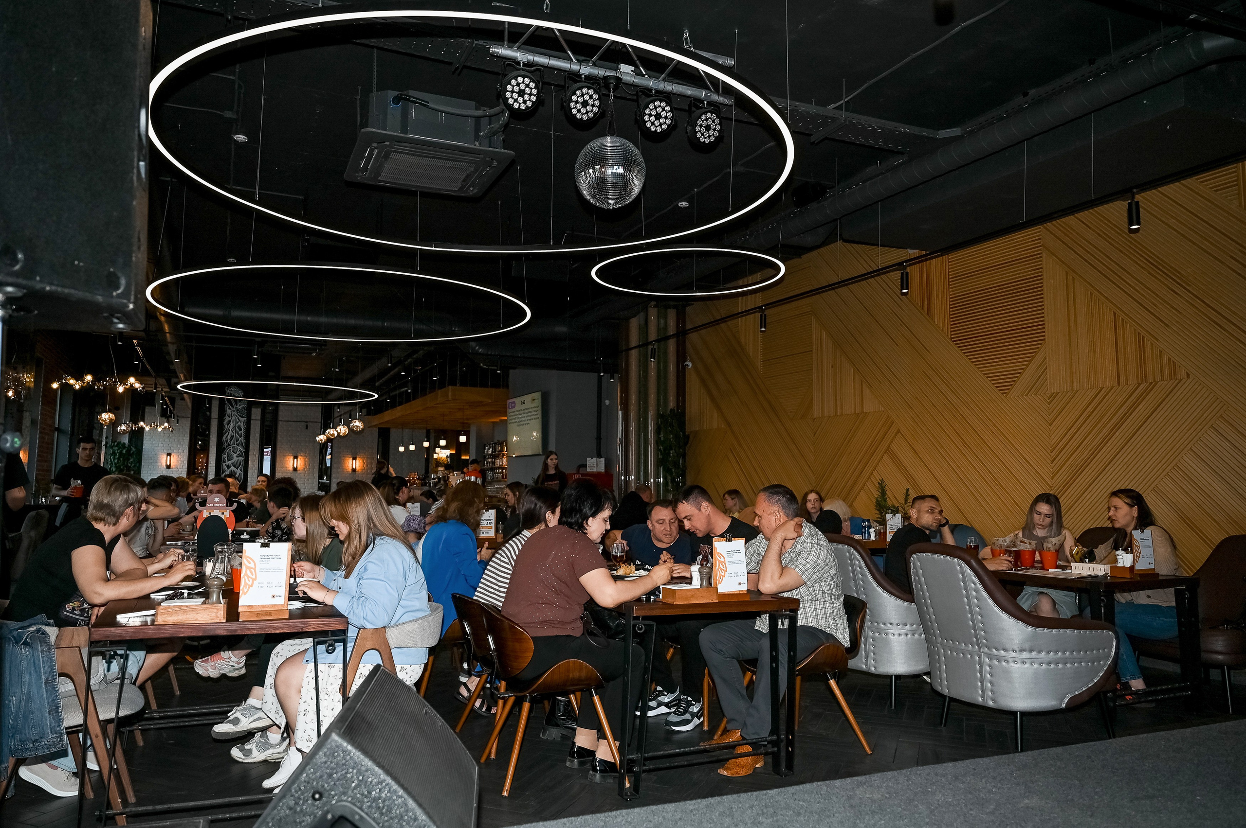 Квиз, Плиз! Брянск. Ресторан «ПЕНА». Свадебный, семейный и репортажный фотограф. Брянск. Эльвира Голенкова