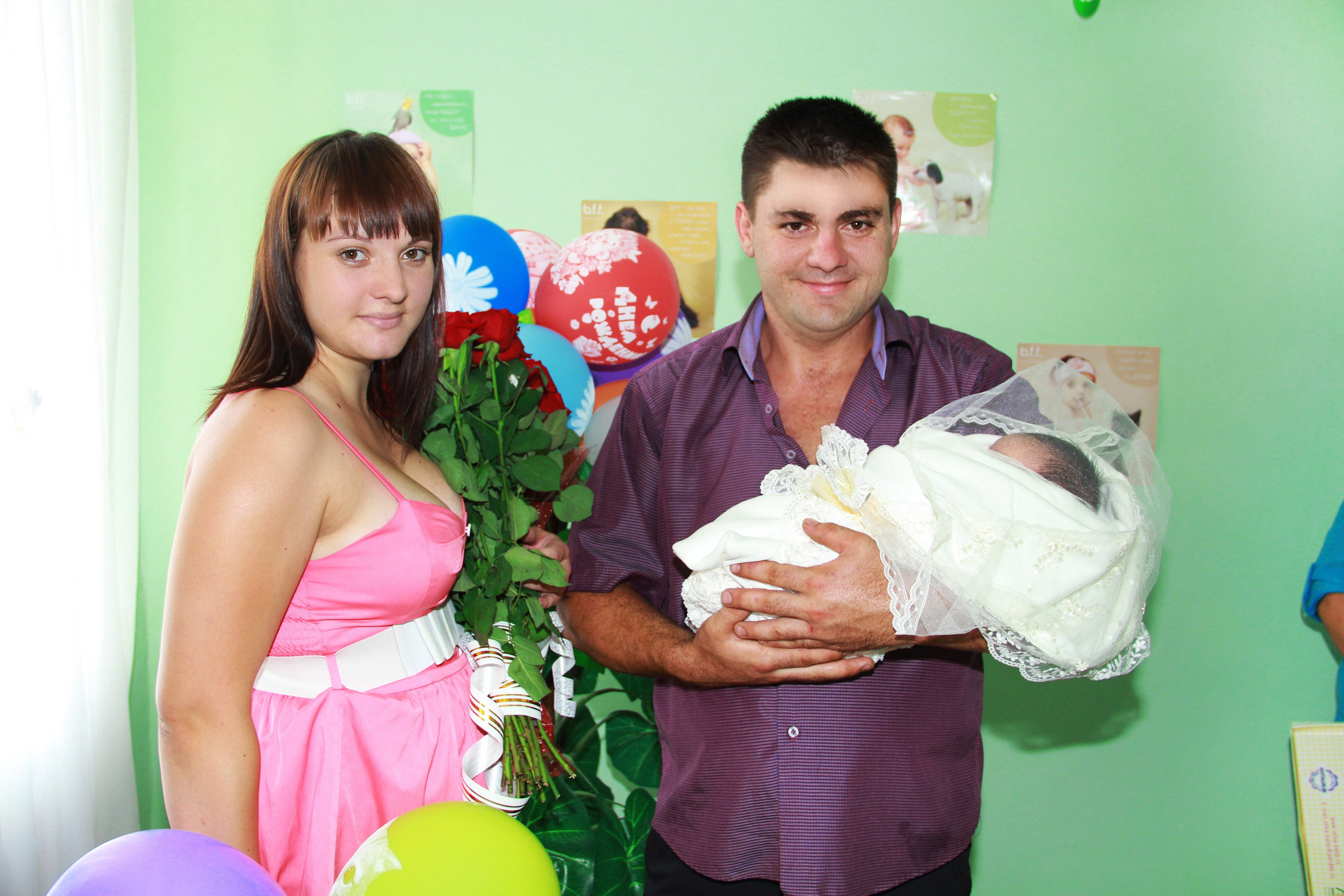 Выписка из роддома. Игорь Варава свадебный фотограф видеограф Белая Глина Краснодар