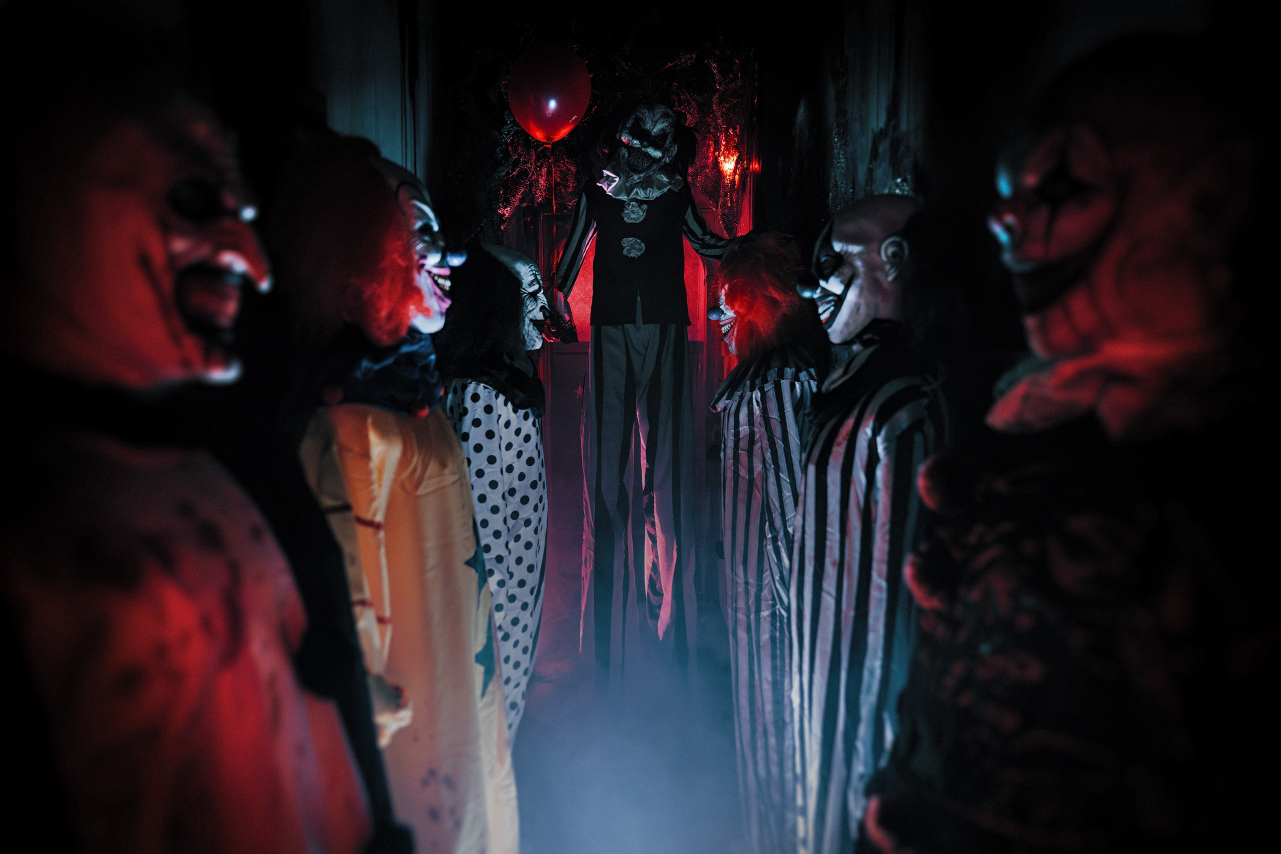Фотосъёмка для хоррор и экшен квеста. Рекламный фотограф в Москве Алексей Тверяков