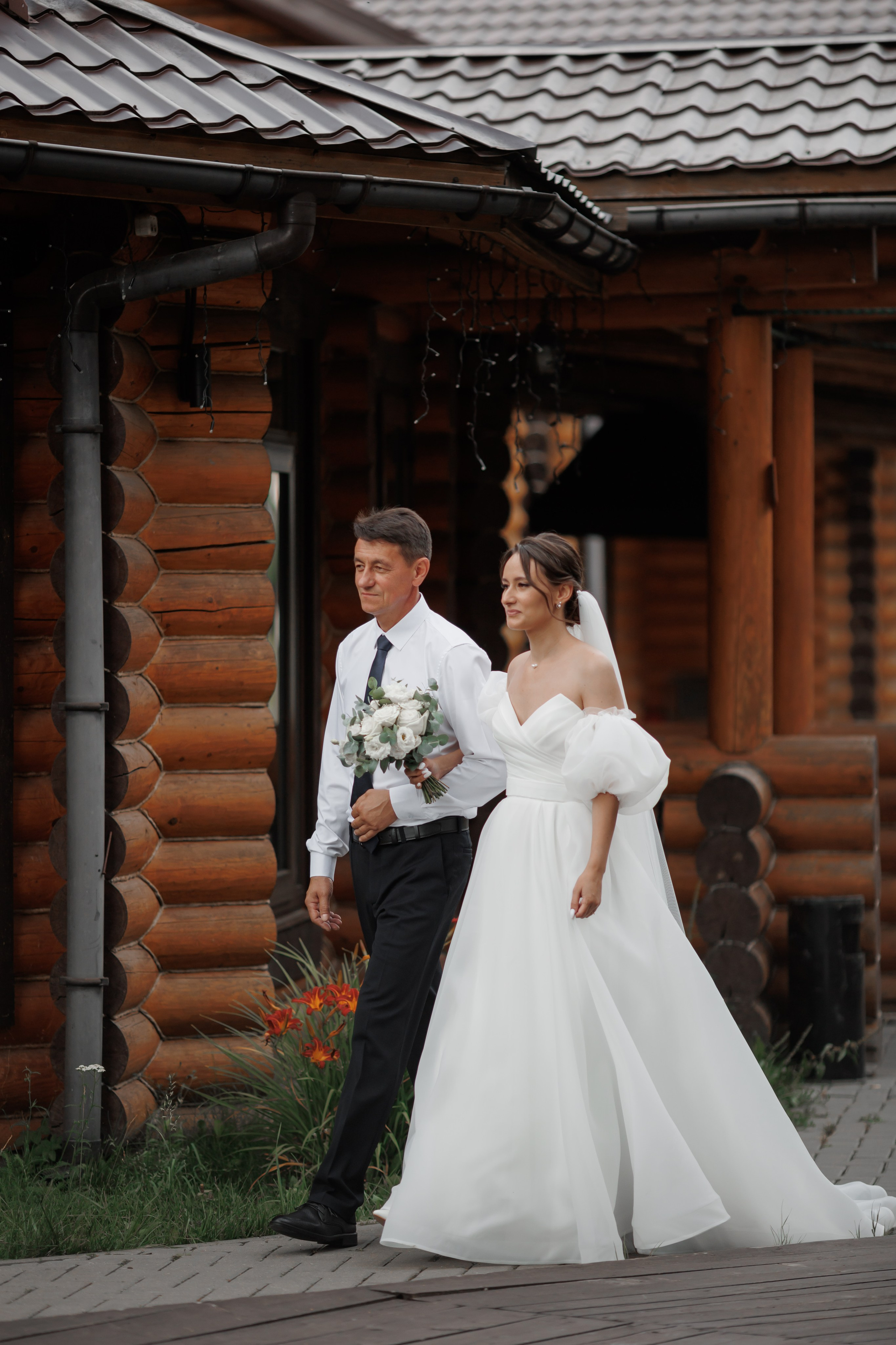 Полина и Дмитрий, загородный клуб «Барин», ЗАГС в г. Пушкино. Свадебный и репортажный фотограф (Москва, Королев и другие)